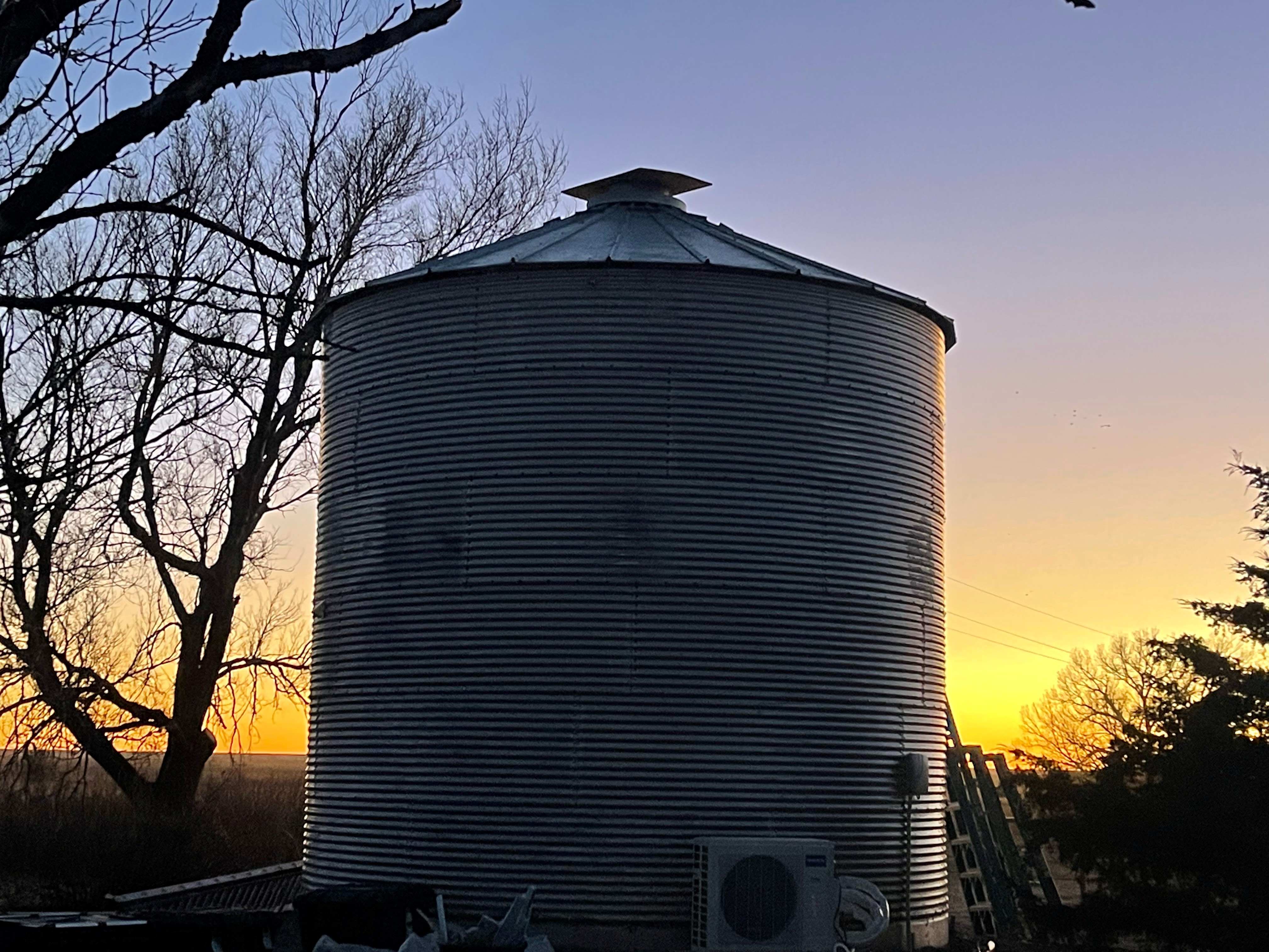 Brent & Jean's Grain Bin Inn (Barn) Barns for Rent in Ness City