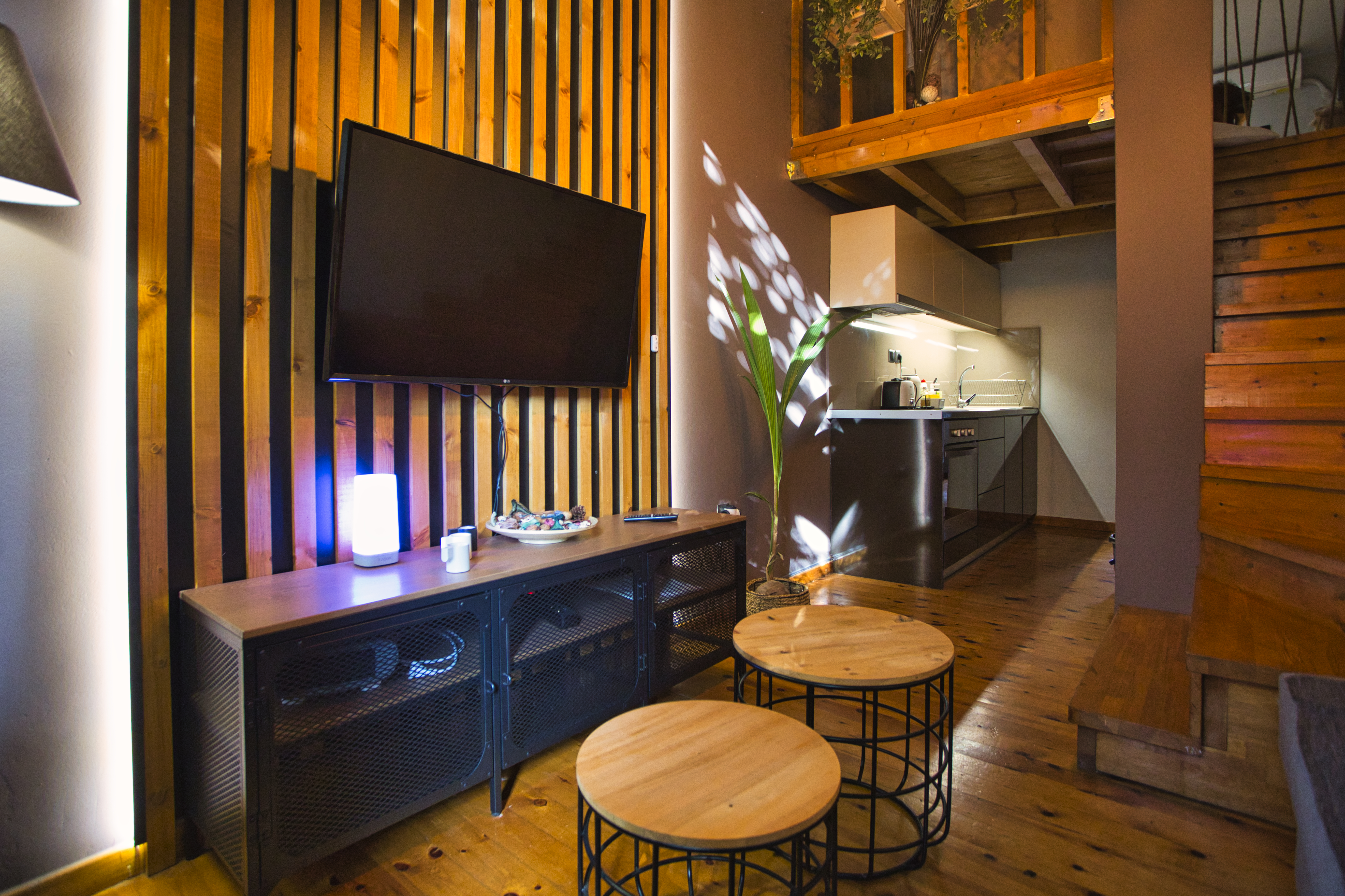 GPC Luxury Apartment 1 ATH with Garden