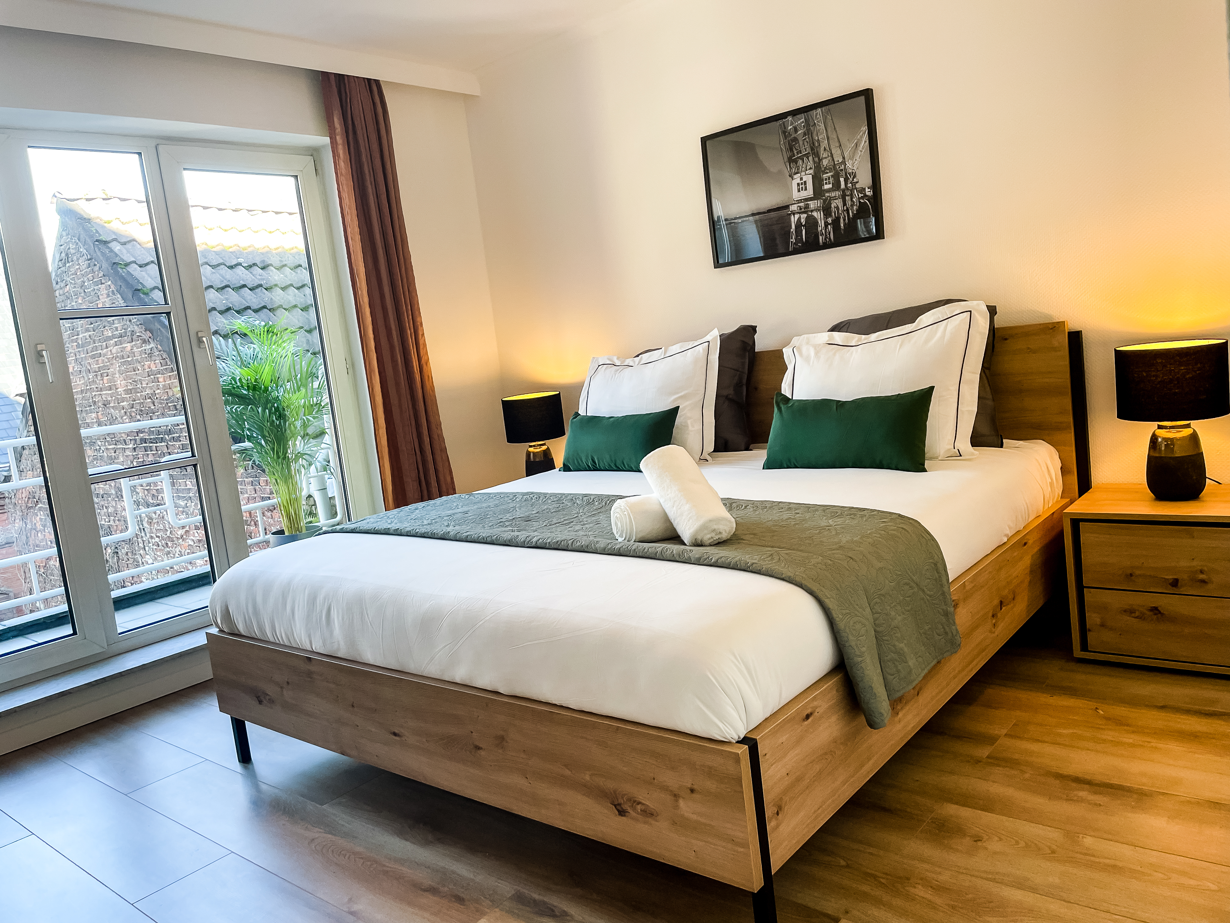 Bright City Center Hidden Gem! Newly Renovated! in Universiteitsbuurt, Antwerp