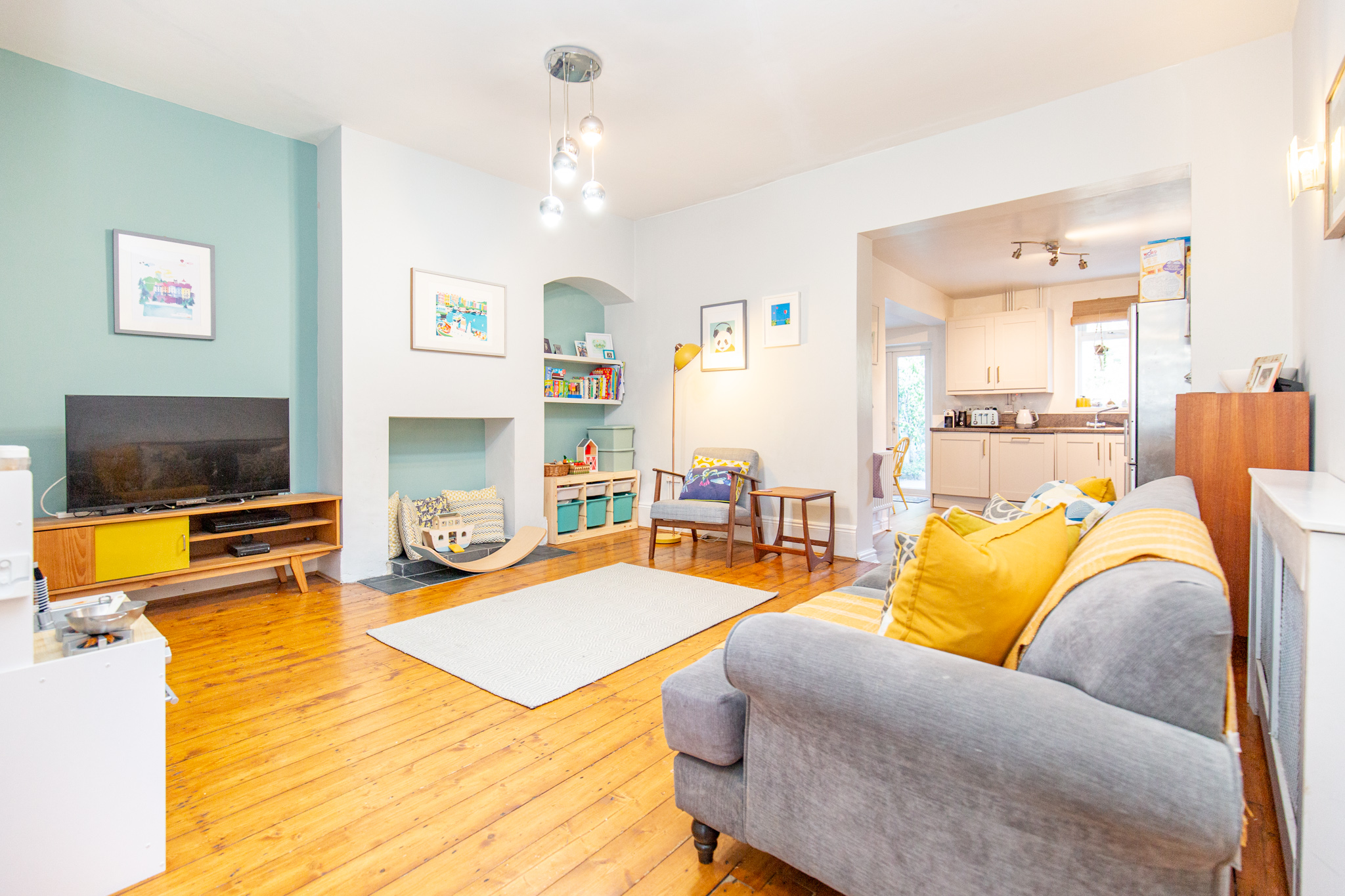 Characterful Family Home- close to city centre