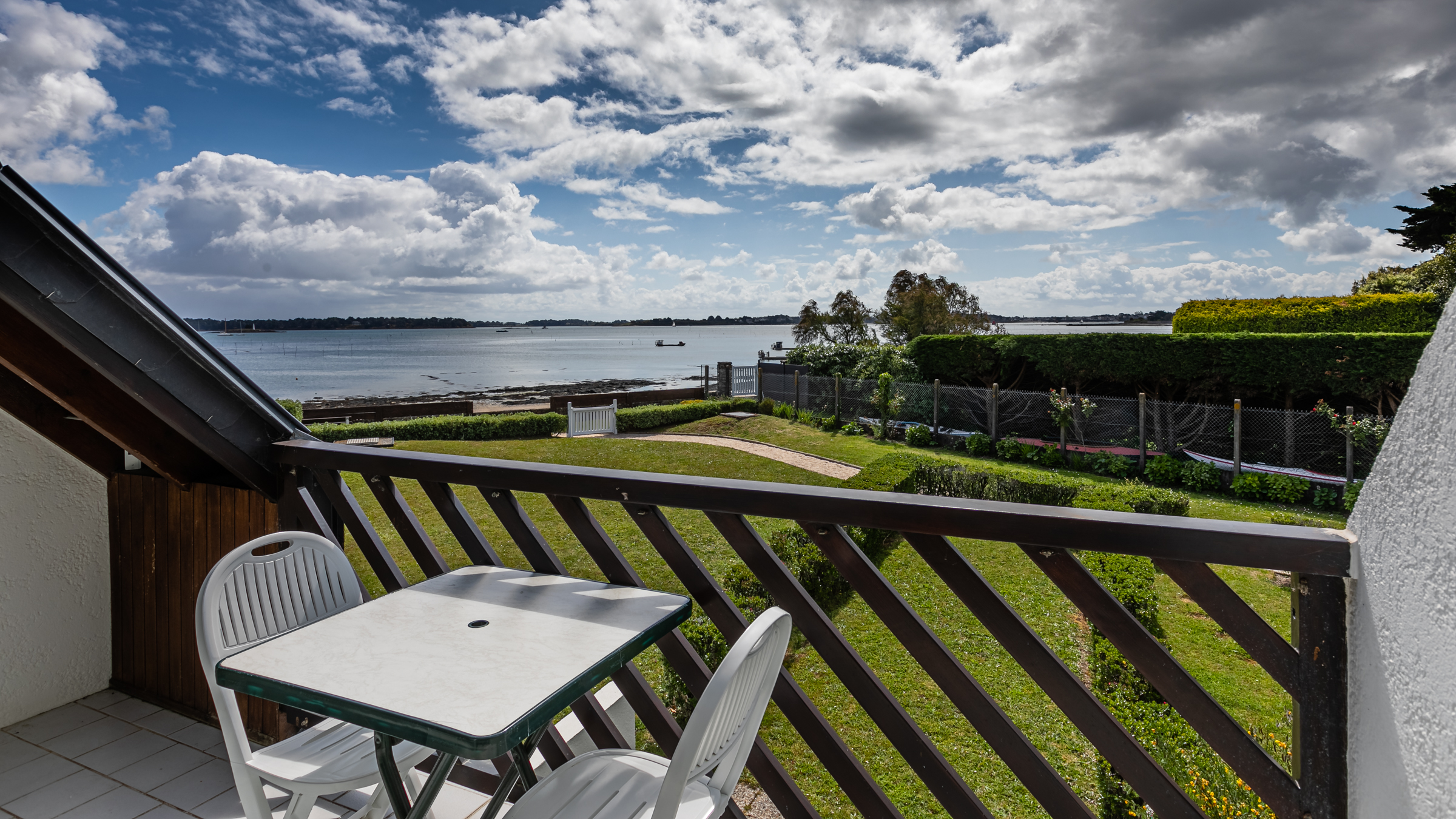 Apartment Locmariaquer sea view/direct access beach