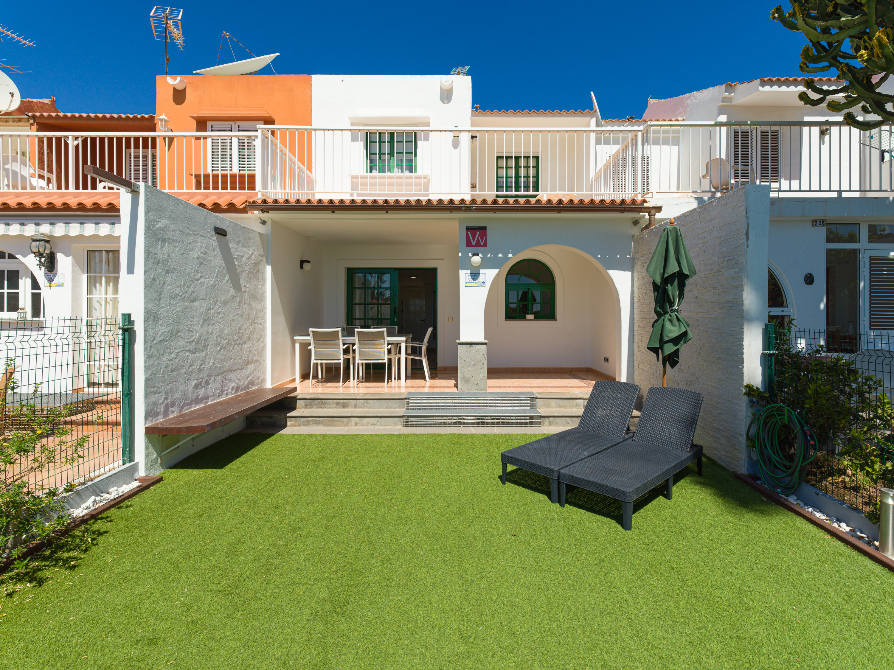 Garden duplex with good views in Sonneland