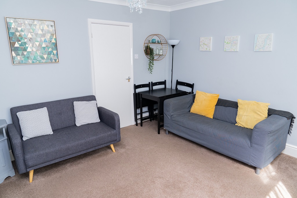 Wingfield Lodge, Chesterfield Sleeps 4 Houses for Rent in North