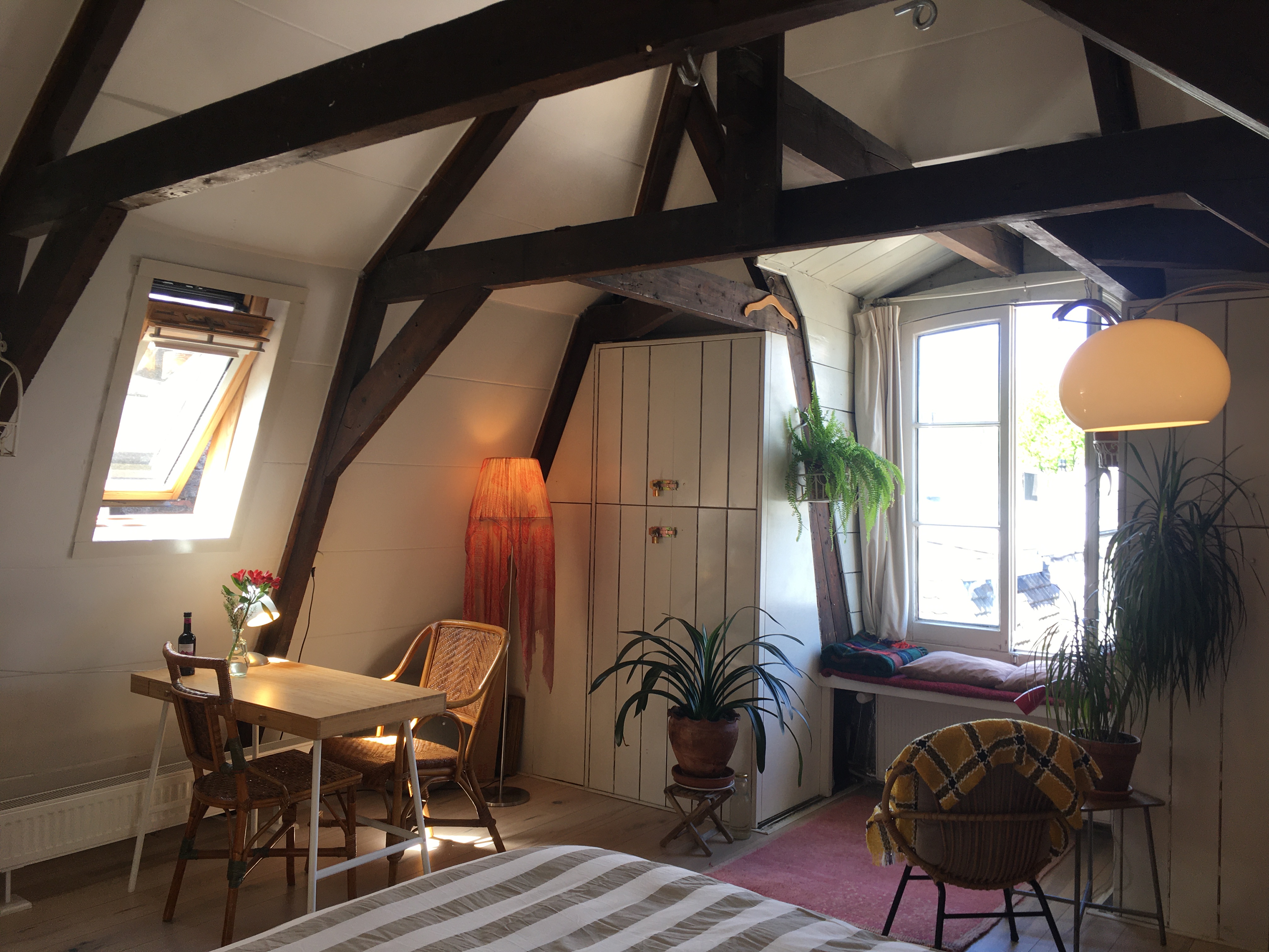 Lovely private room (penthouse), private entrance โ Amsterdam stay