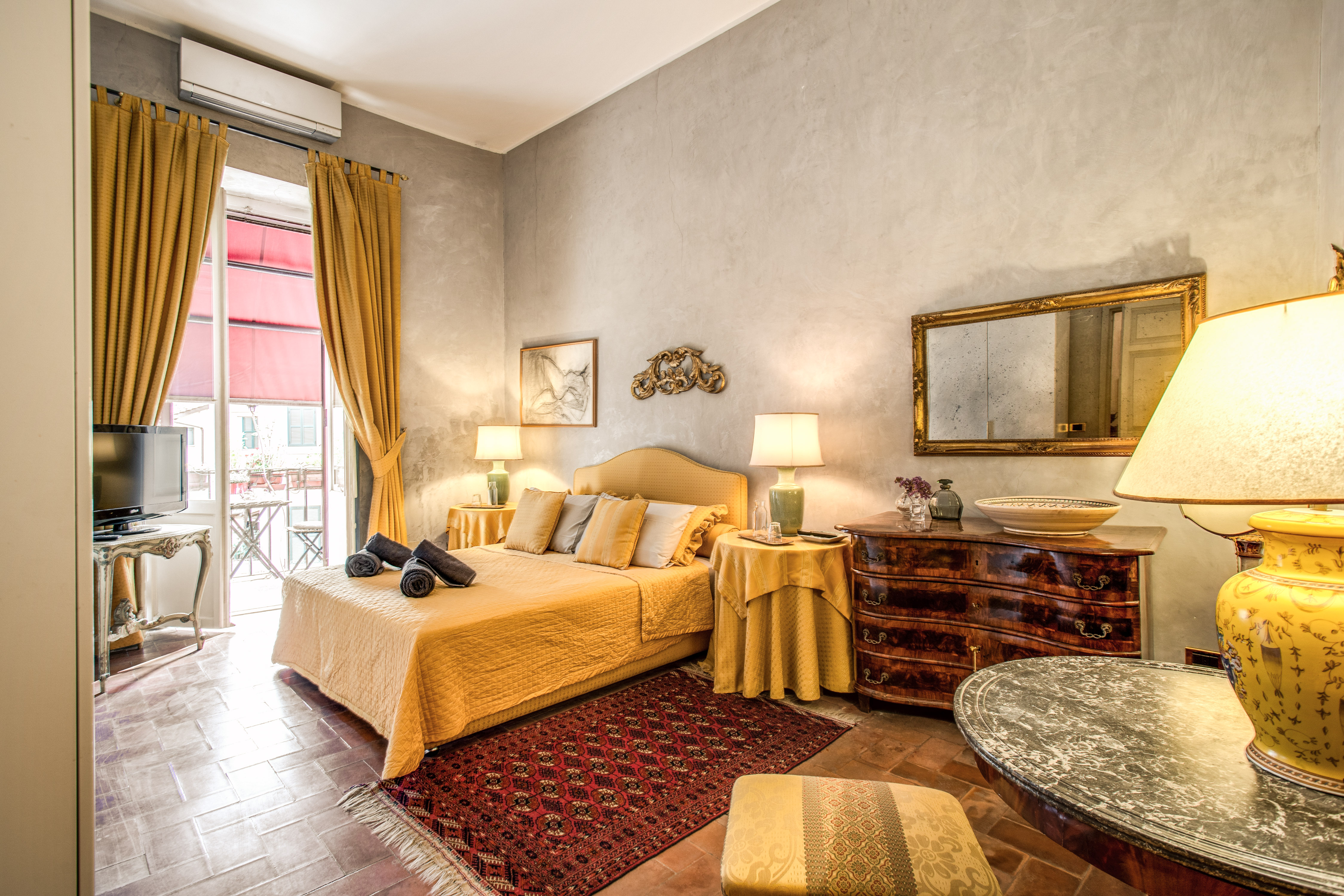 Luxury flat in Piazza Margana Rome historic center in I Centro Storico, Rome