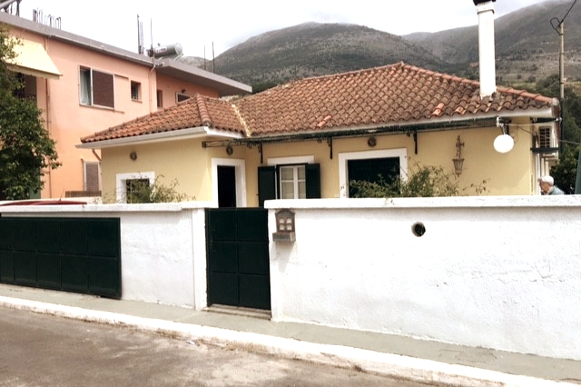 Lena's Traditional Kefallonian Villa/ 50m from sea