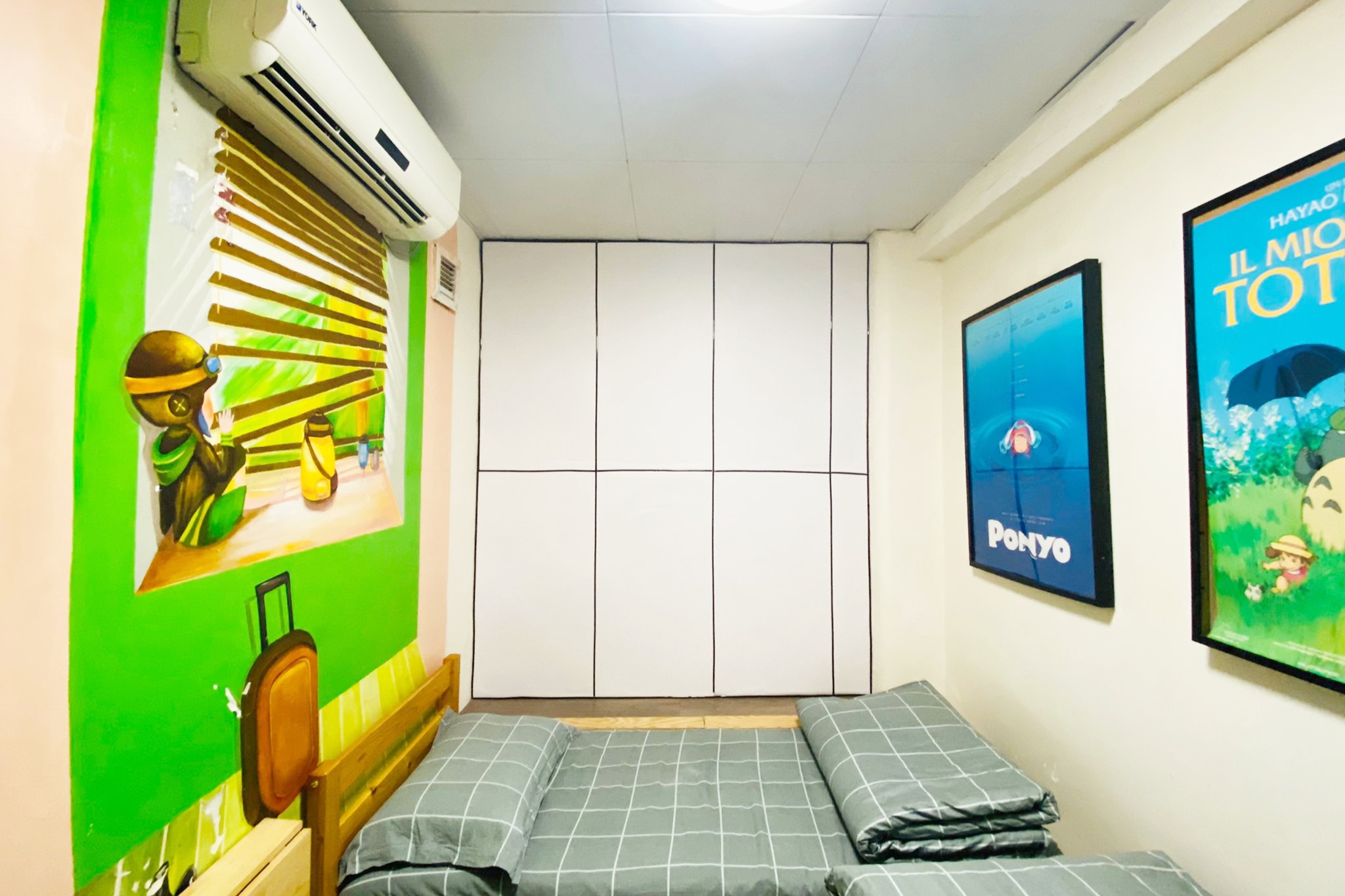 703 Twin Room Next to Jordan MTR Private Bathroom
