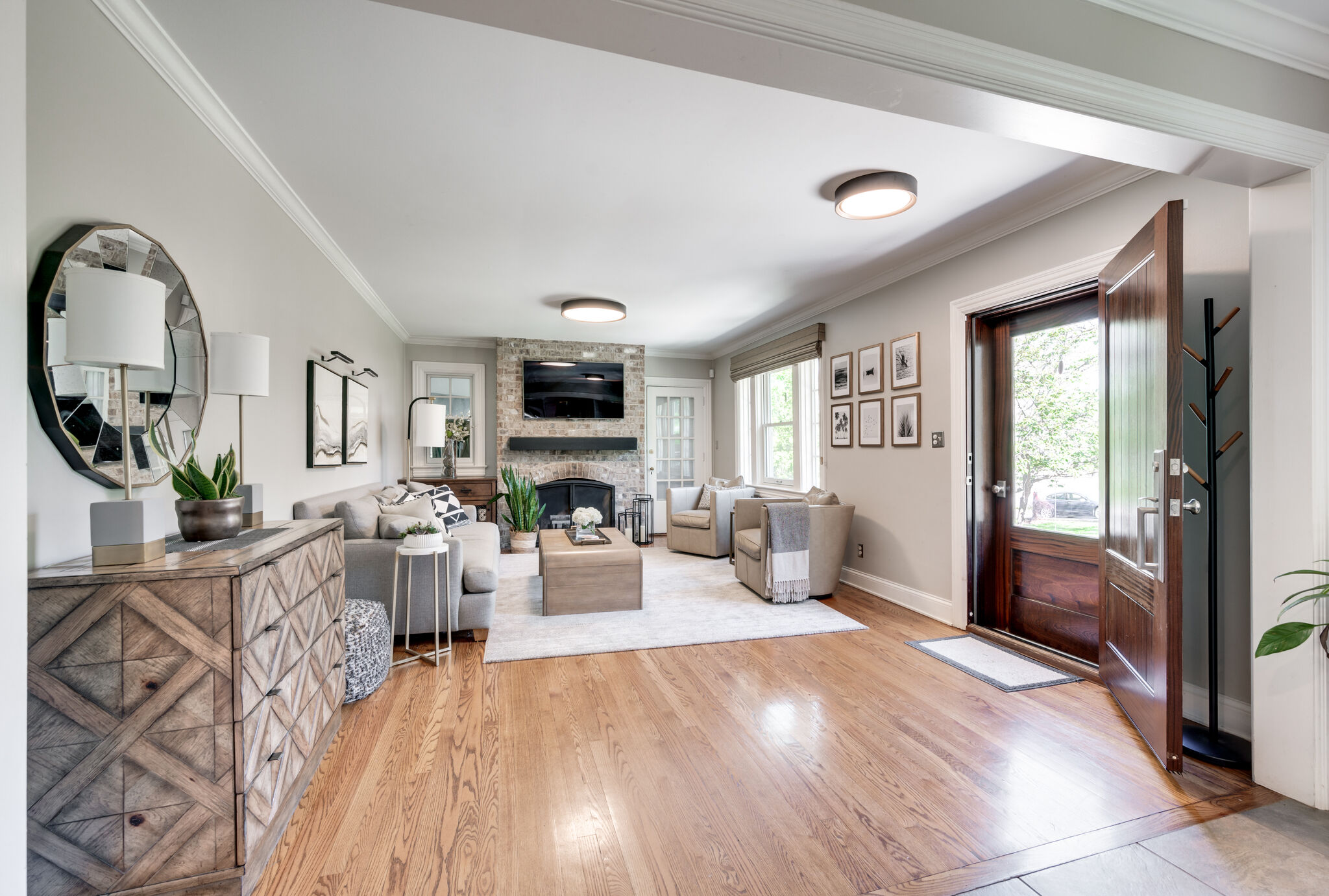 Perfect for Family Fun! Walk to 12th Ave/Belmont in District 18, Nashville