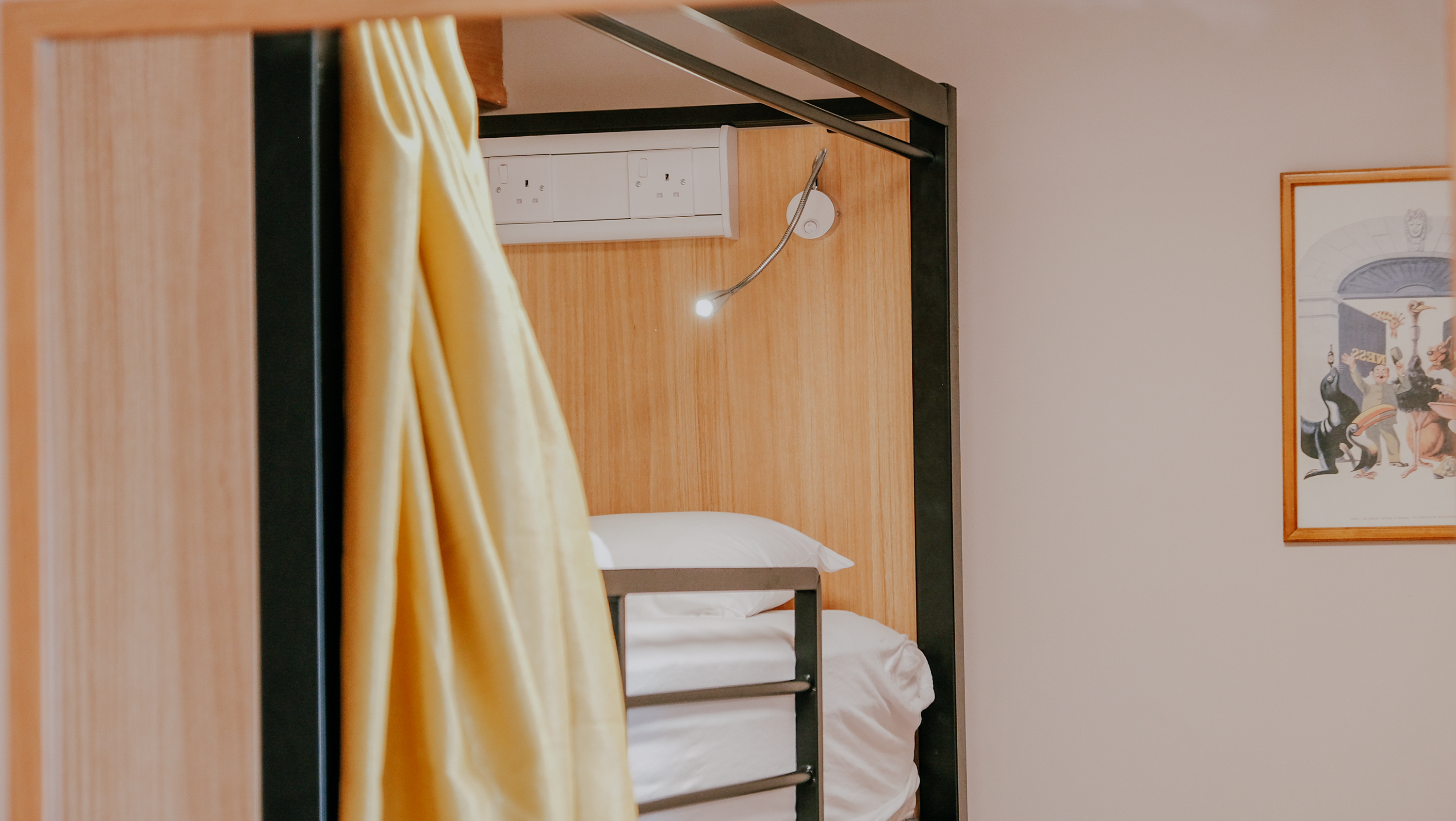 Female Room - 6-Beds Dormitory - The Liberties