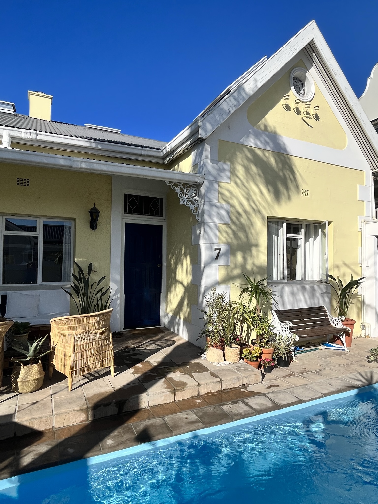Beautiful Victorian house with pool. Top Location. — real-estate in Ward 54, Cape Town