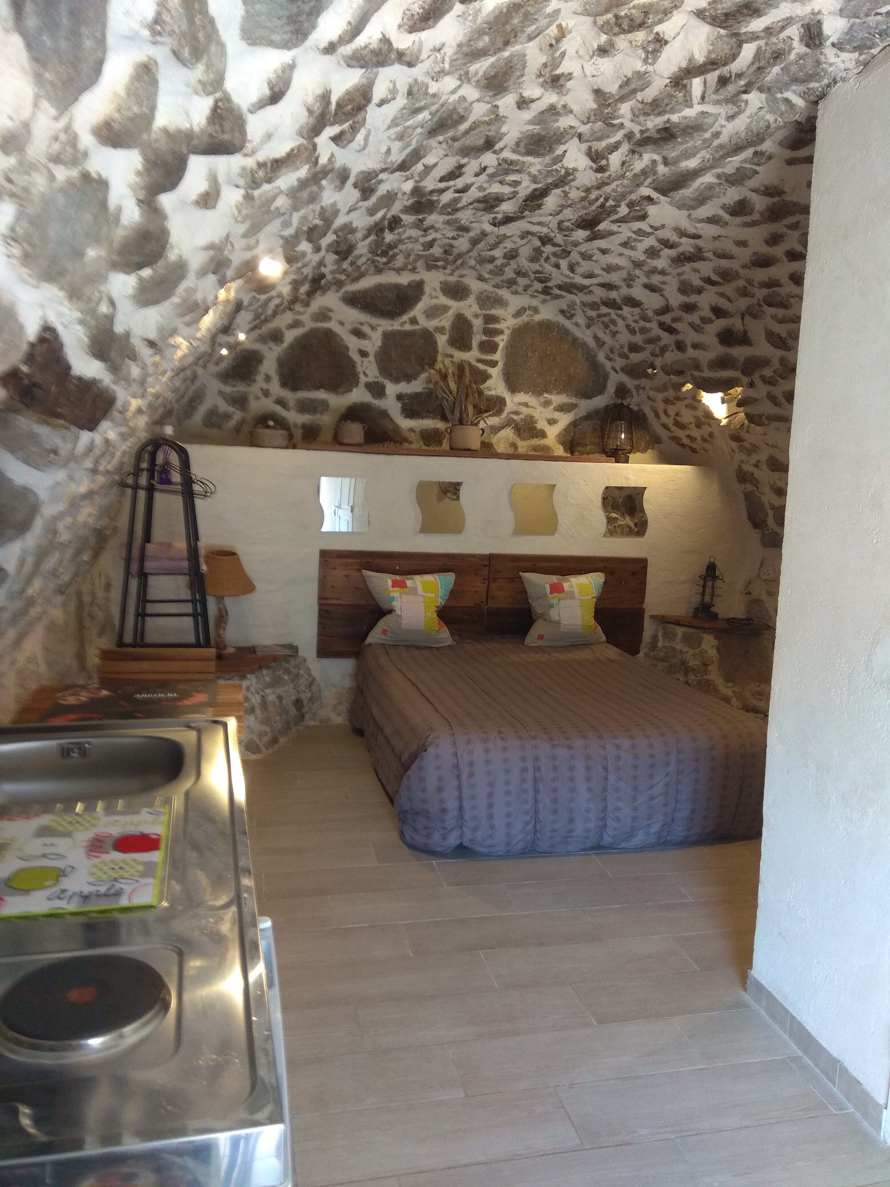 the cocoon of Angélique