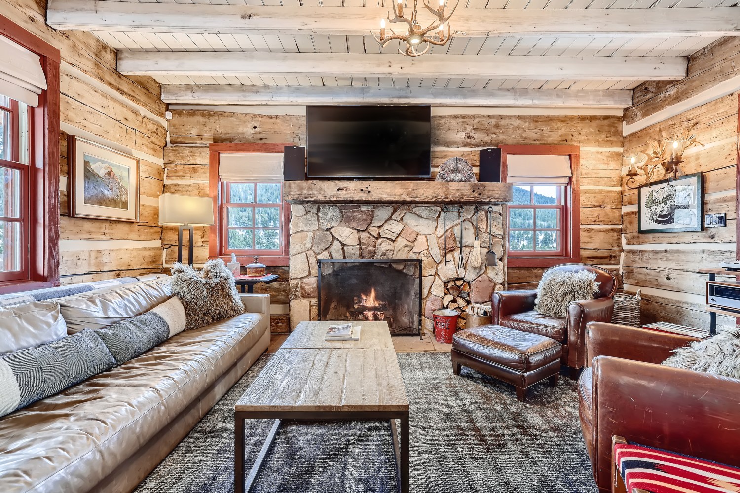 Spirit Line Cabin Between Alma & Breckenridge Cabins for Rent in Alma