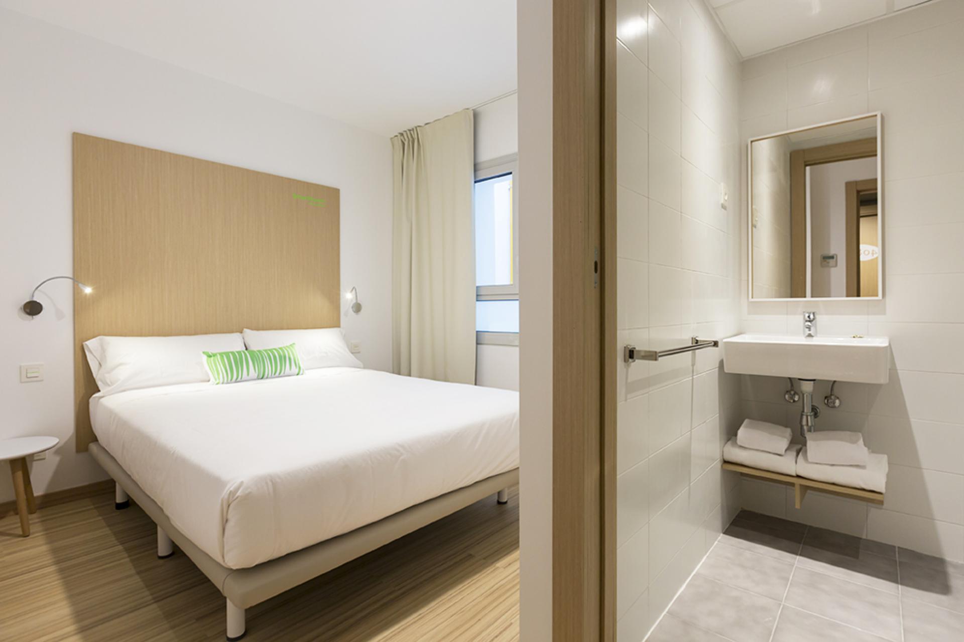 SmartRoom 2* - Double Eco with Private Bathroom