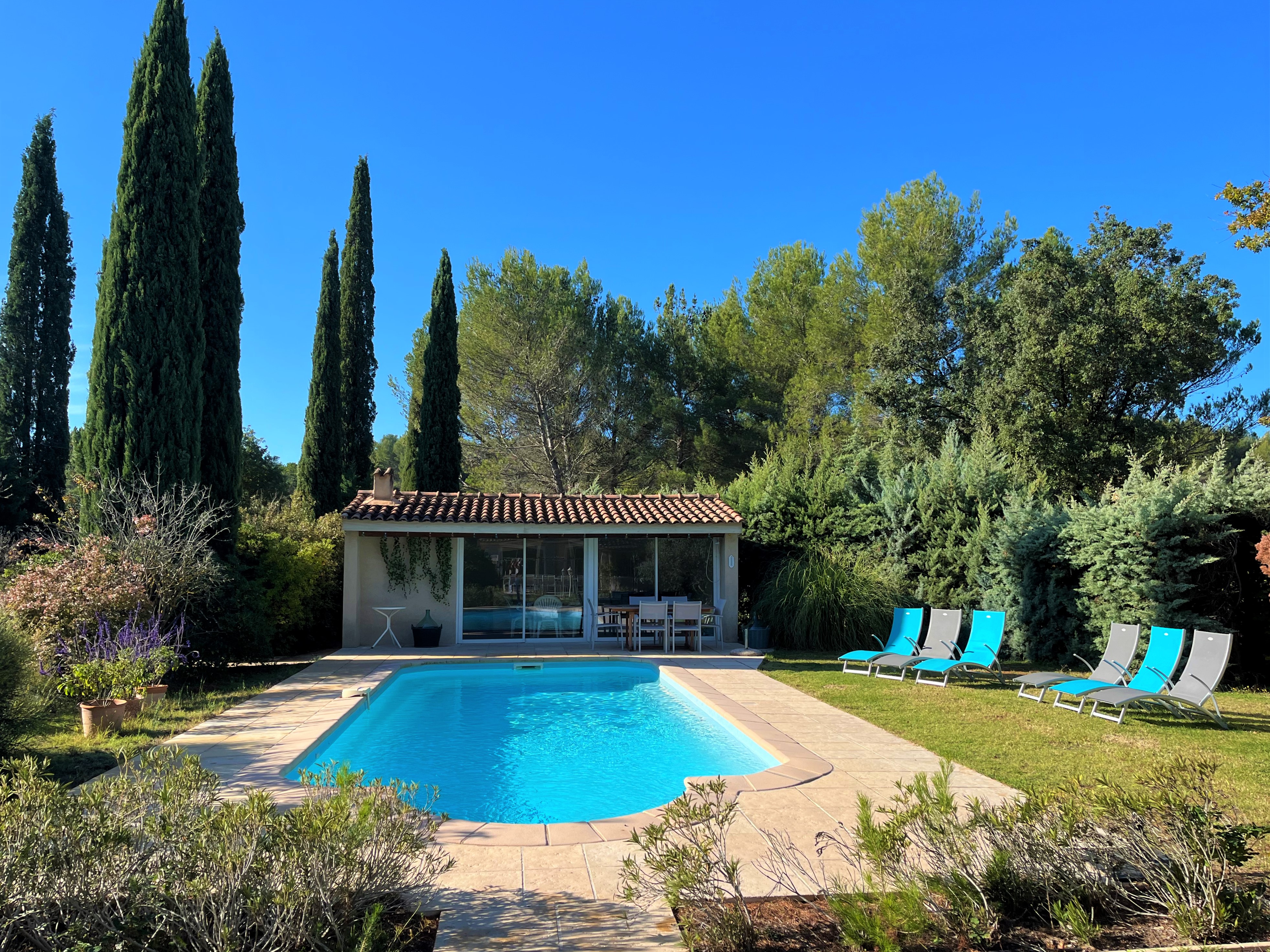 Beautiful bright villa in Mazan for 10 people