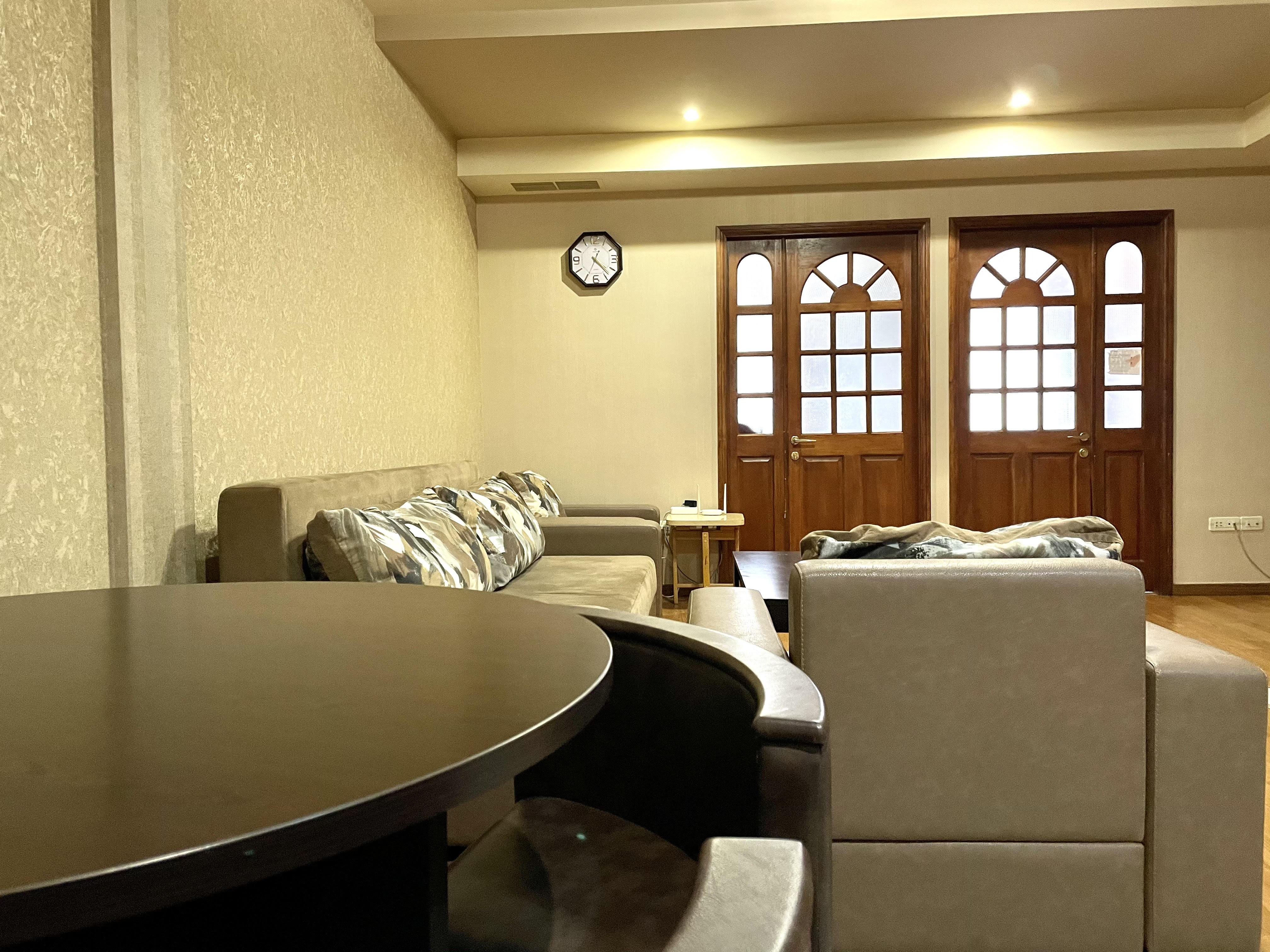 35 Two Bedroom Apartment In The Center Of Yerevan Serviced