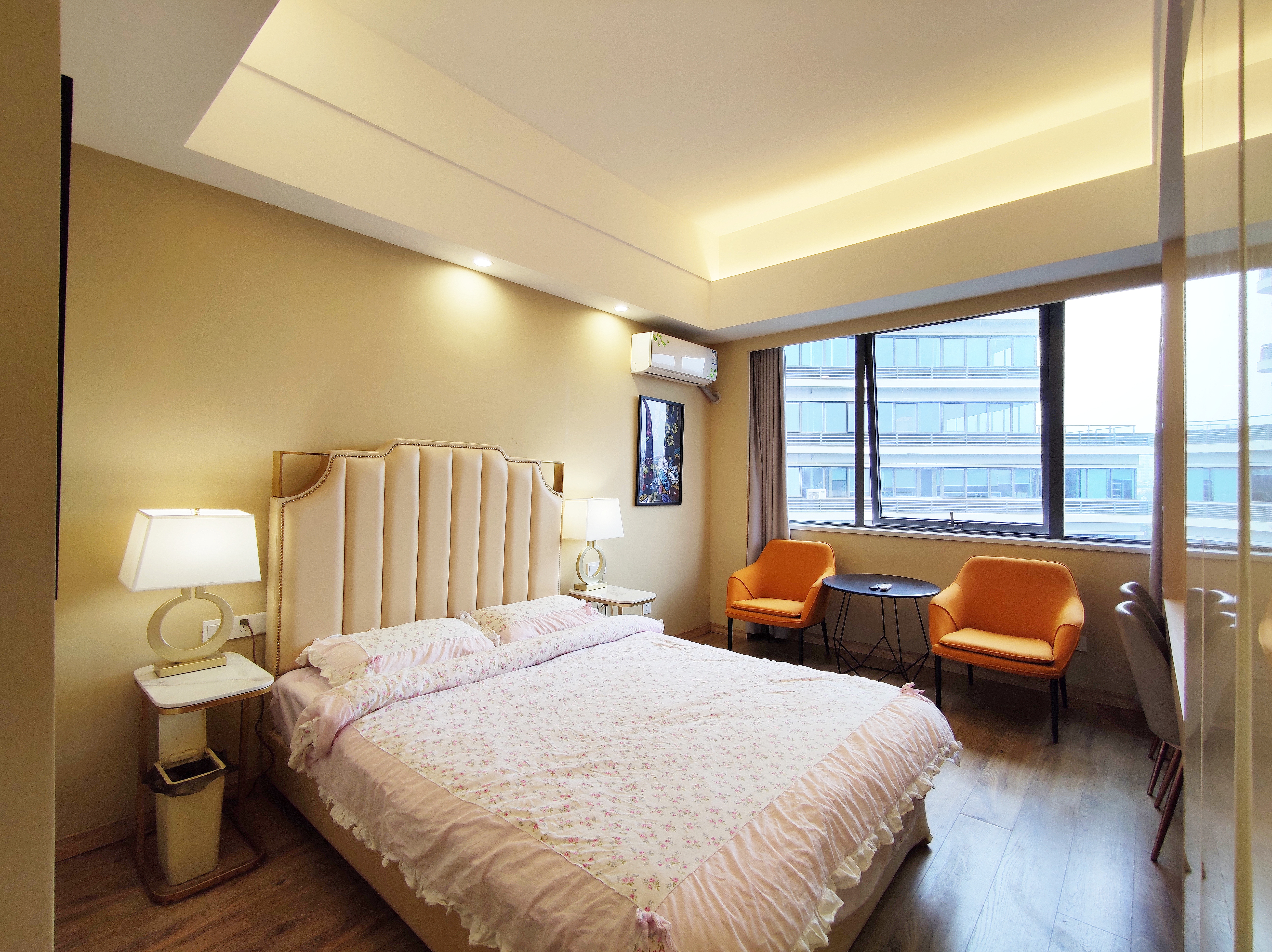 Airbnb爱彼迎 复地御香山4 西博城 海昌极地海洋 世纪城会展 兴隆湖 五项赛事 地铁一号广福站b口豪装整套房