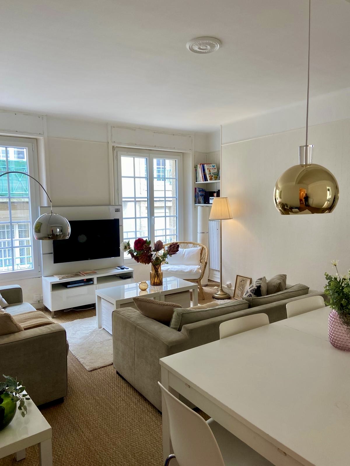Bright and spacious T4 Intra-Muros near beaches