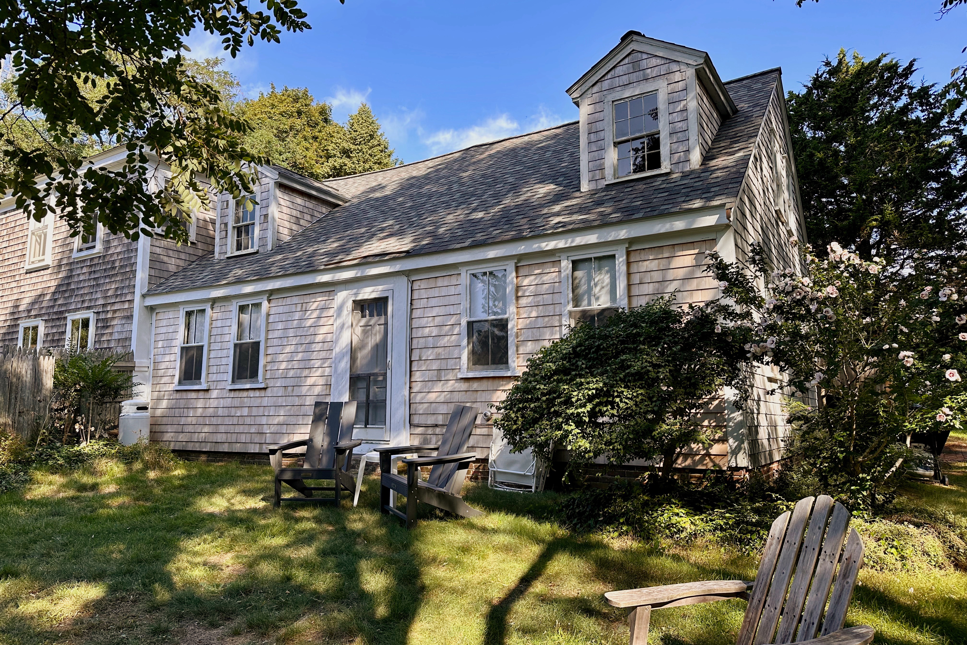 Peaceful, Family-Friendly Cottage, w/Private Beach
