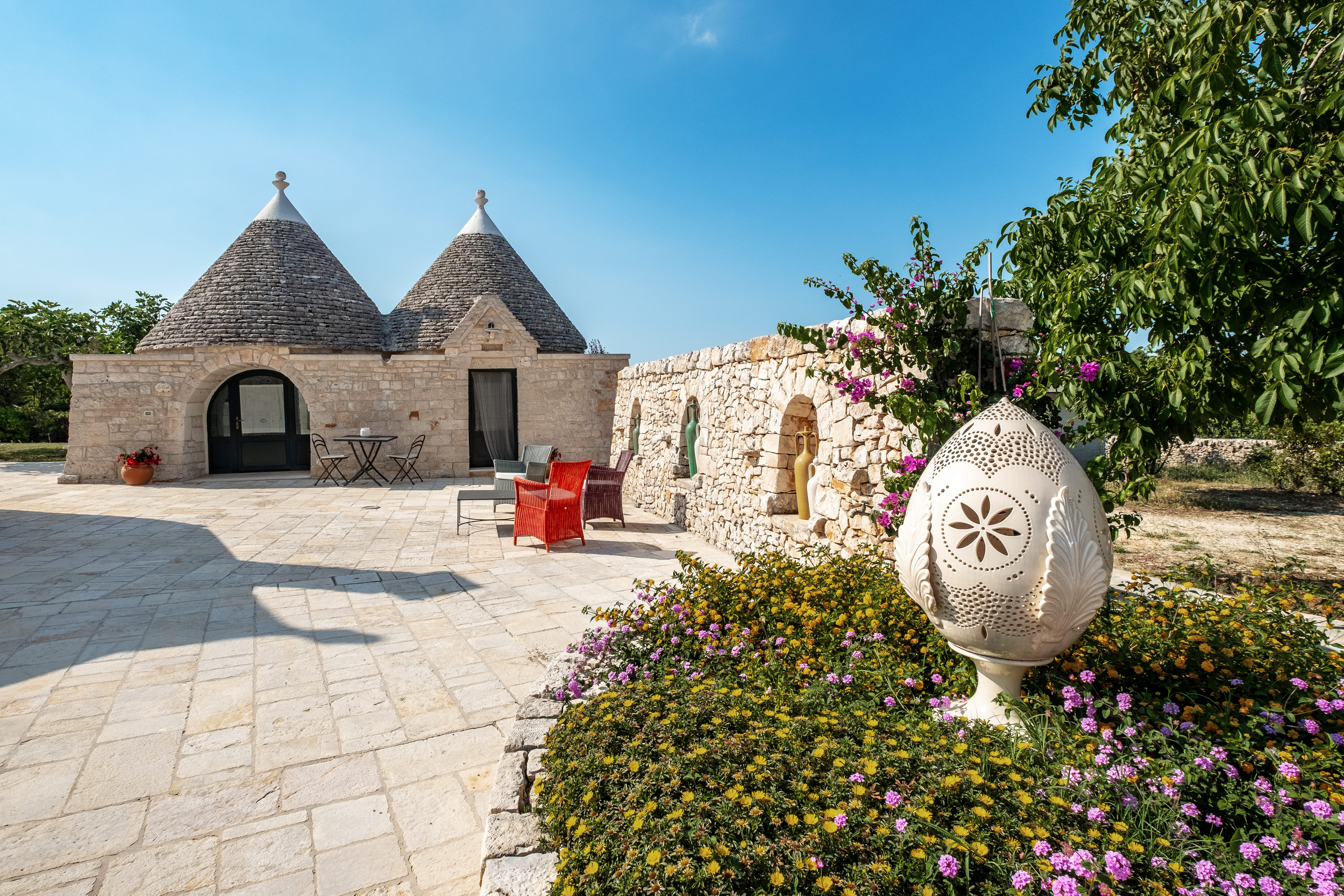Corte Trullo with pool in an old farm