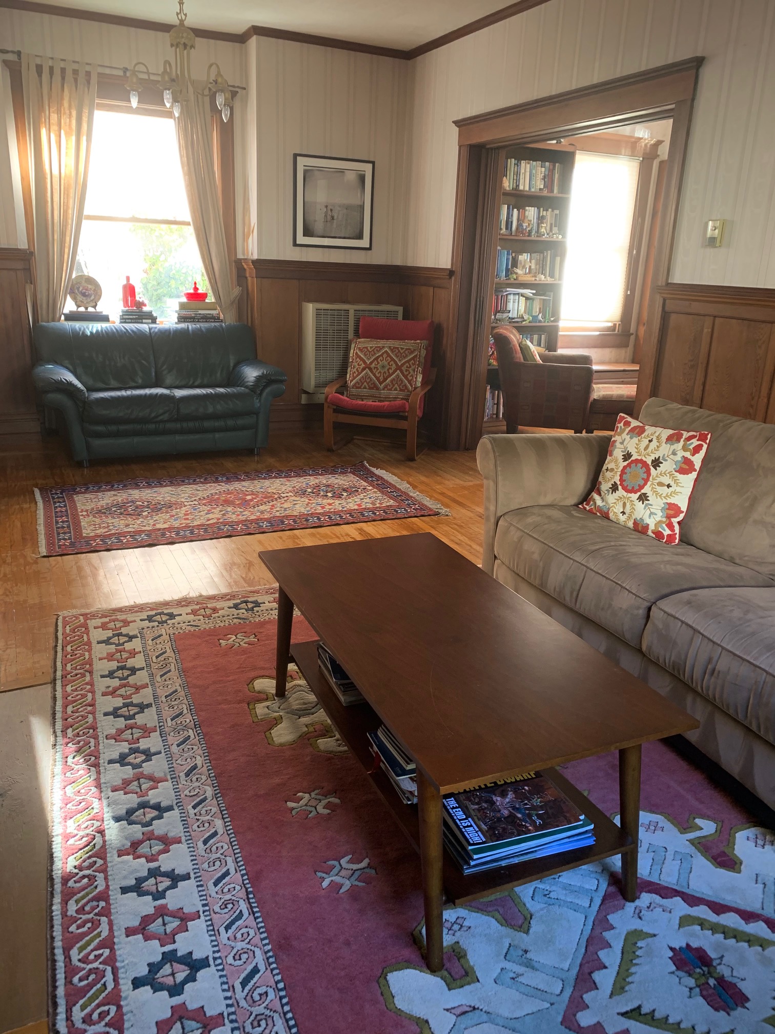 Great Location-Large Sunny Indoor/Outdoor Living in Fairview Park, Oakland