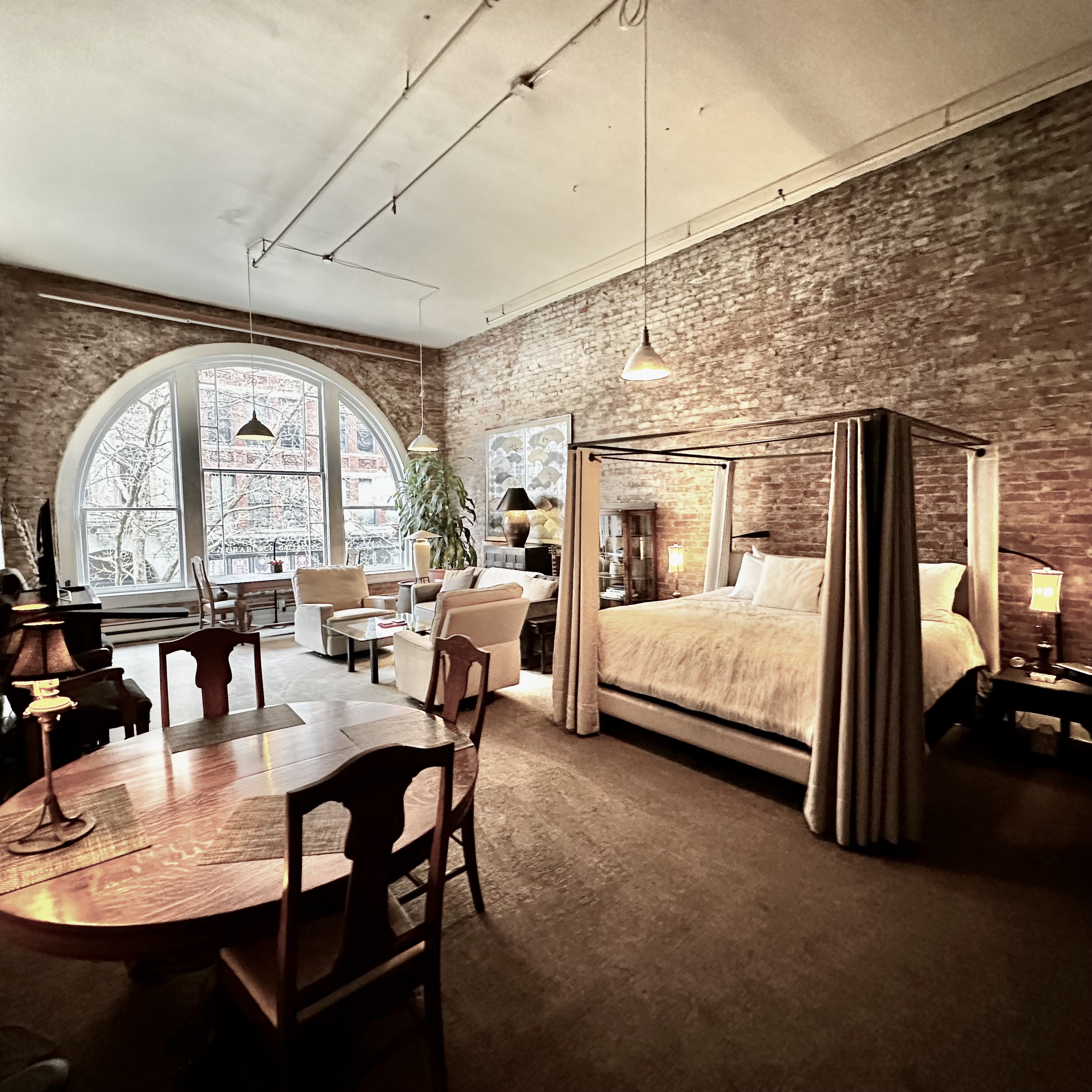 Romantic NY style loft in heart of Pioneer Square