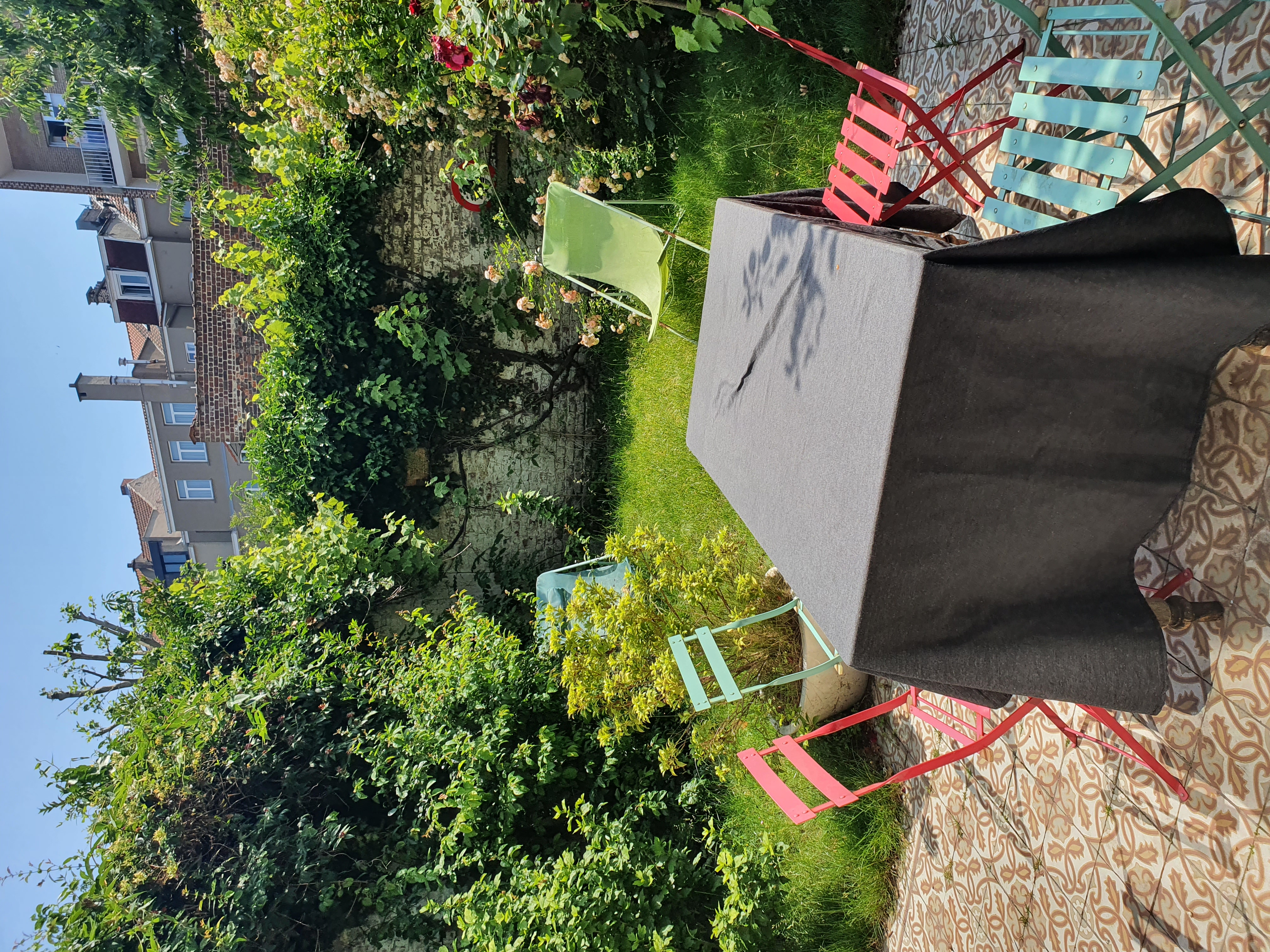 Maison avec jardin très bien située in Saint-Gilles, Brussels
