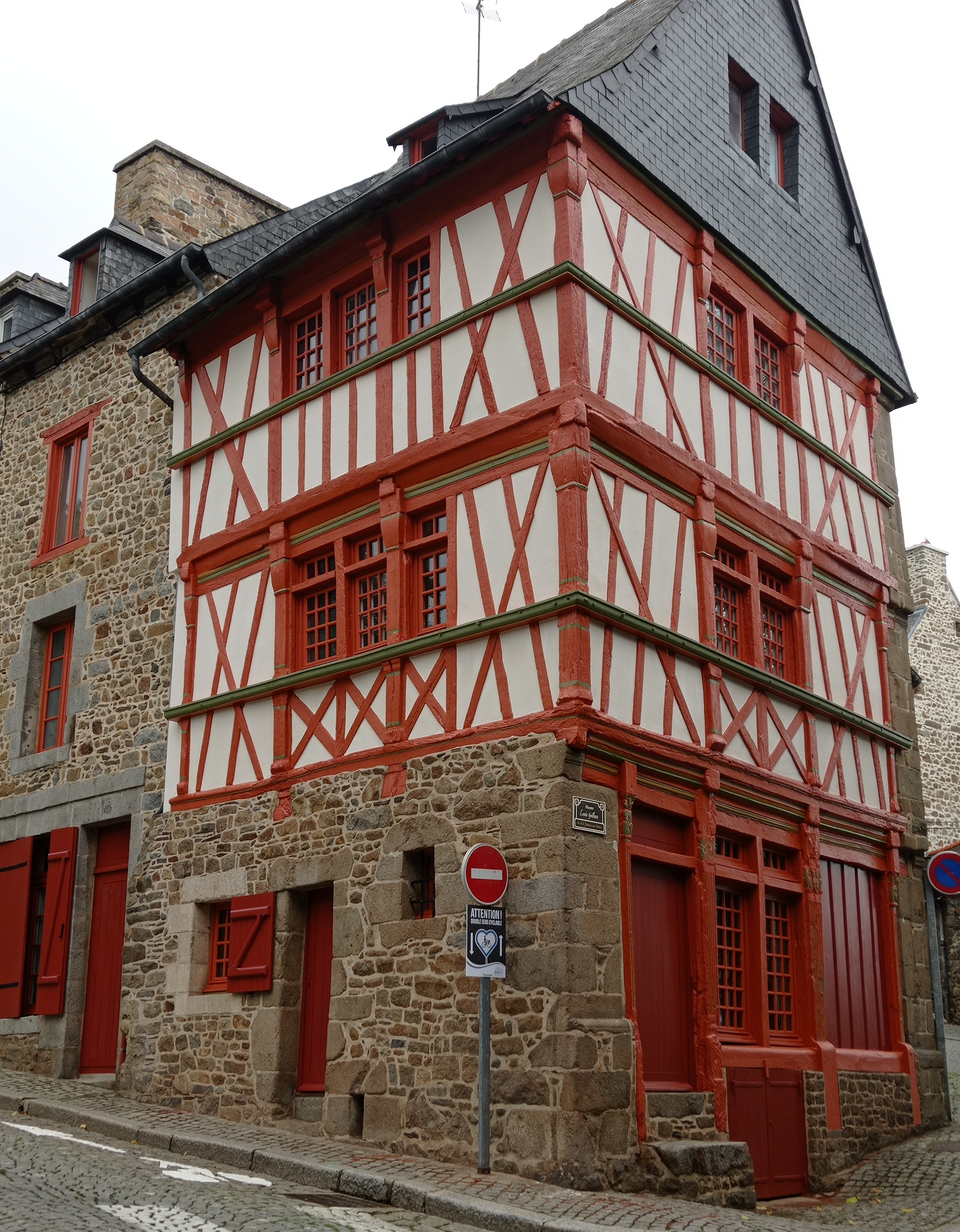 Hostel du Lapin Blanc - Apt 3Br - 1st floor