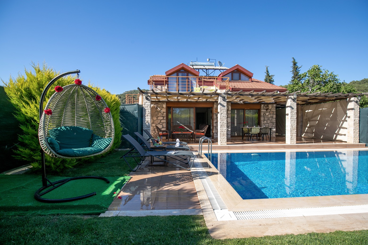 Fethiye Kayaköy�de Muhafazakar Havuzlu Yeni Villa Fethiye şehrinde