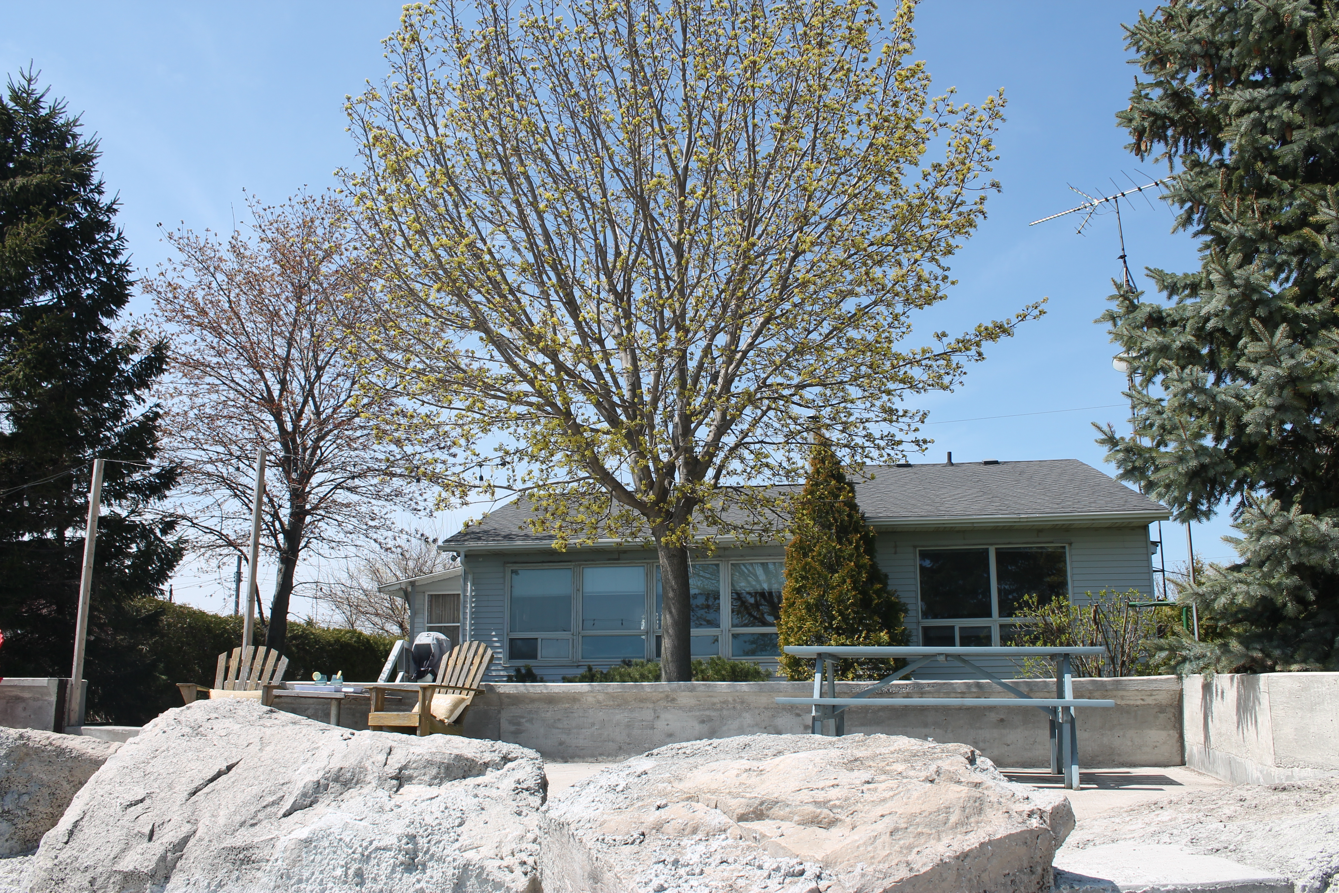 Lakefront Getaway