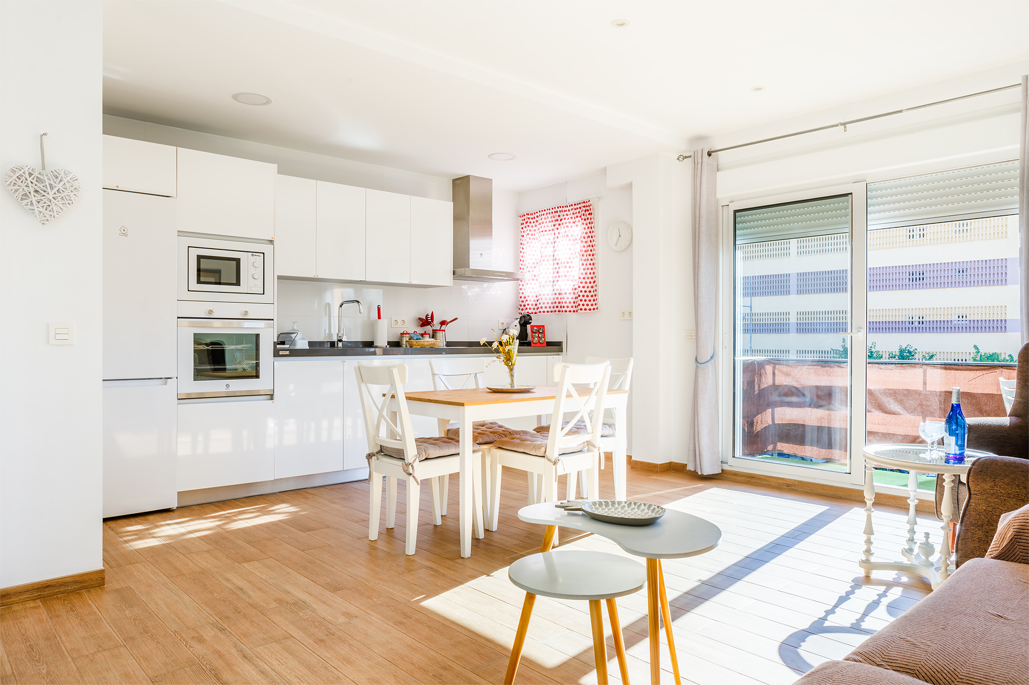 Renovated apartment, downtown, WIFI.