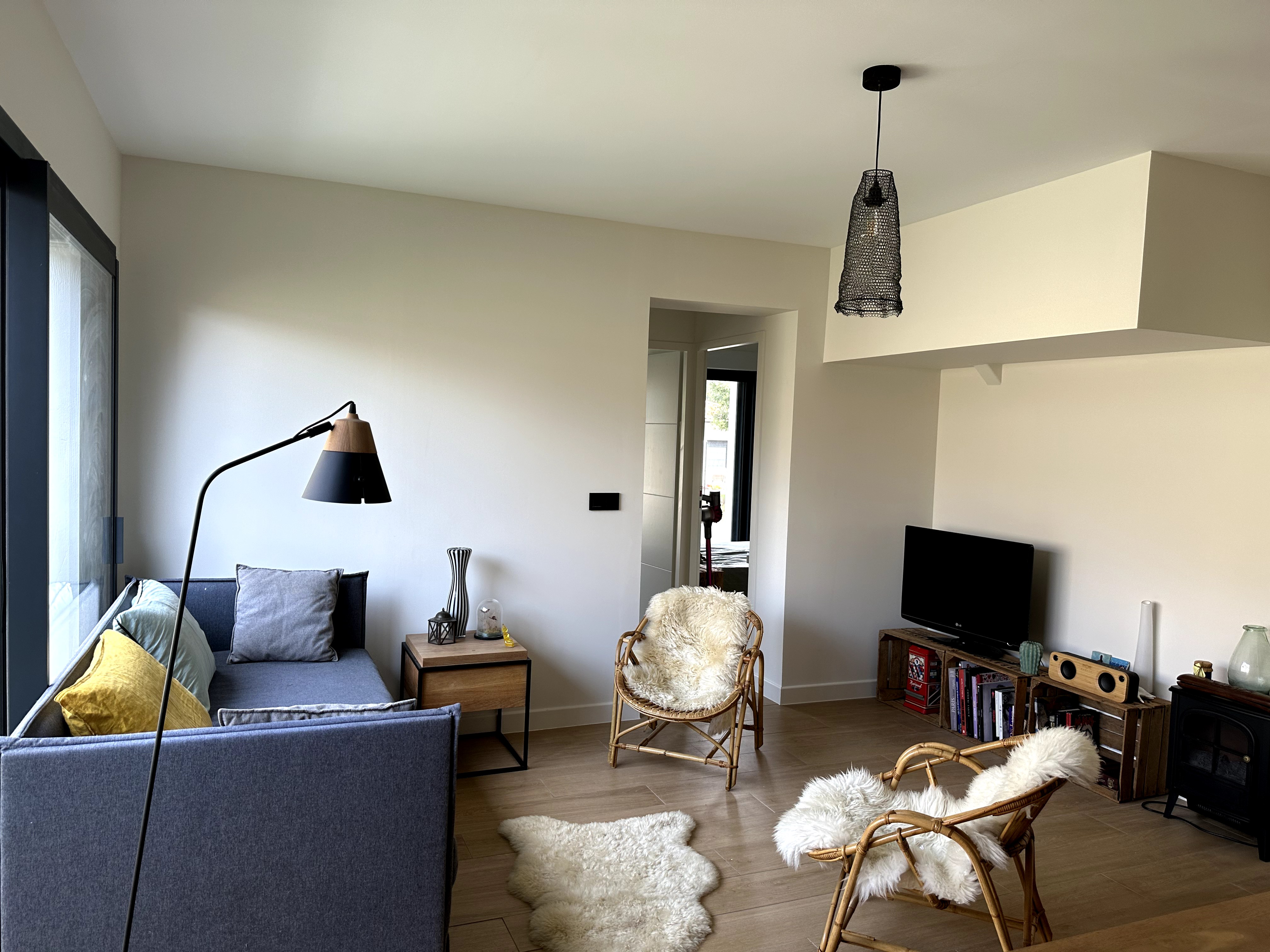 Garden apartment/ nearby ocean laundry