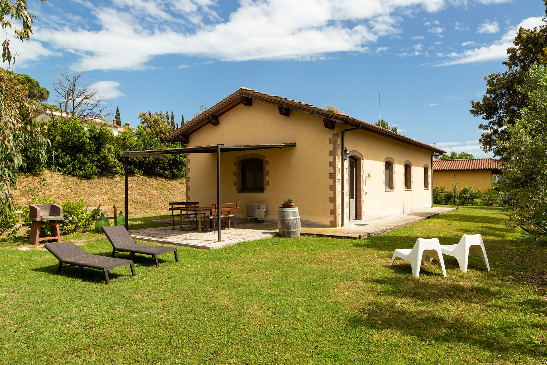 Apartment in the nature, short distance from beach