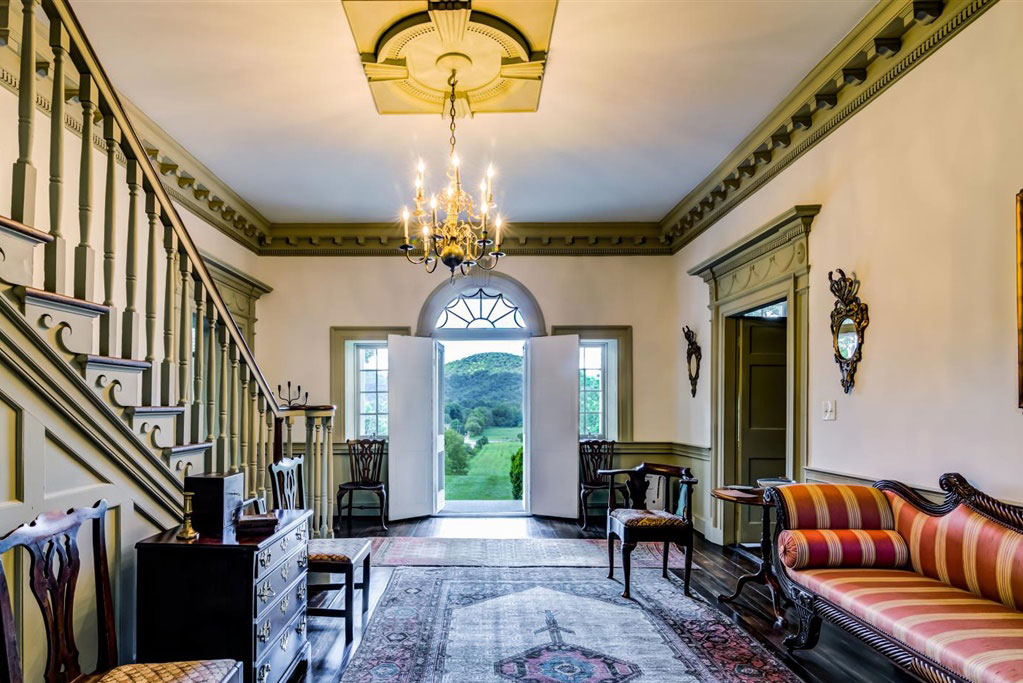 A Beautiful and Historic 18th Century Federal Home Houses for Rent in