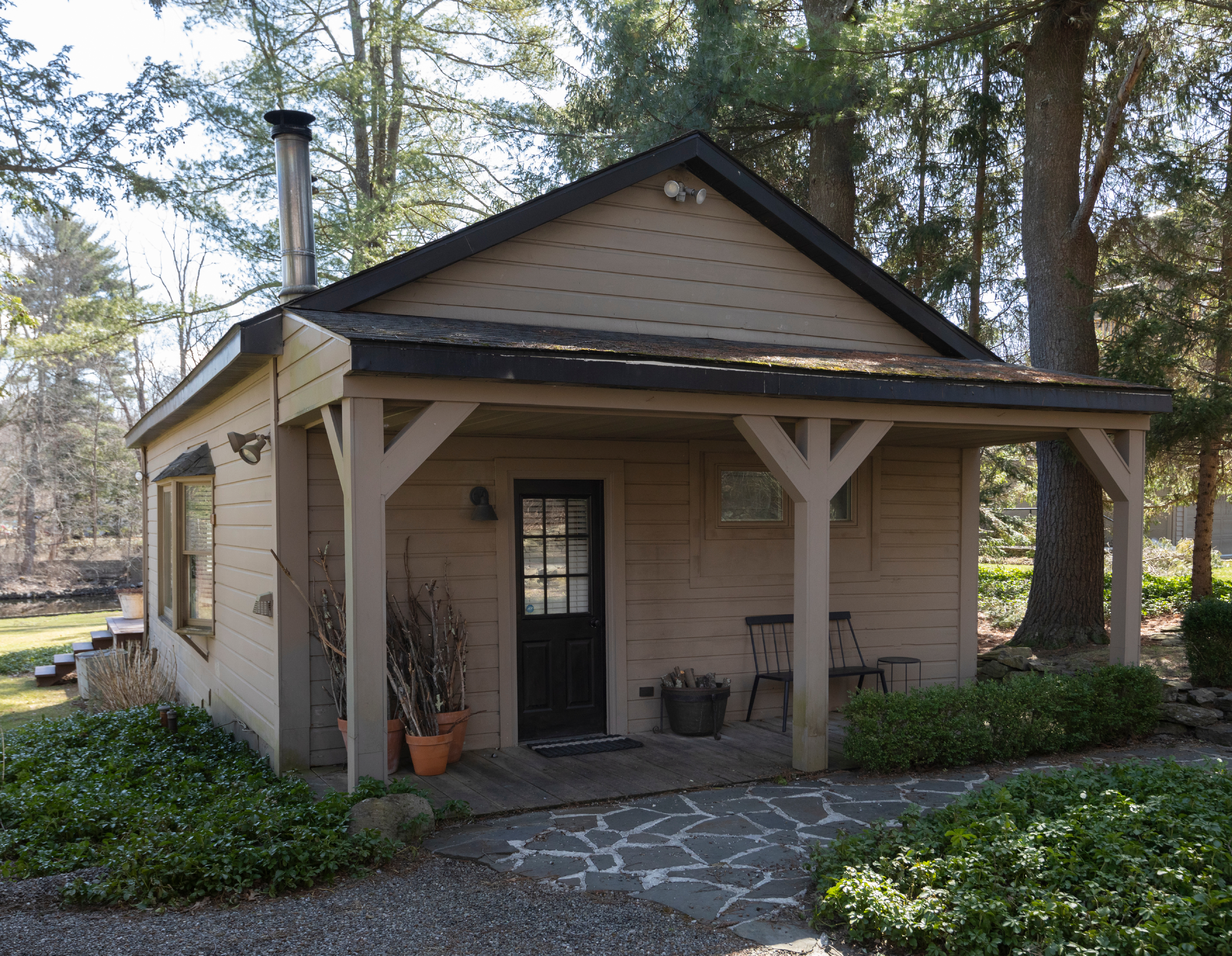 Intimate Cottage on Private Estate