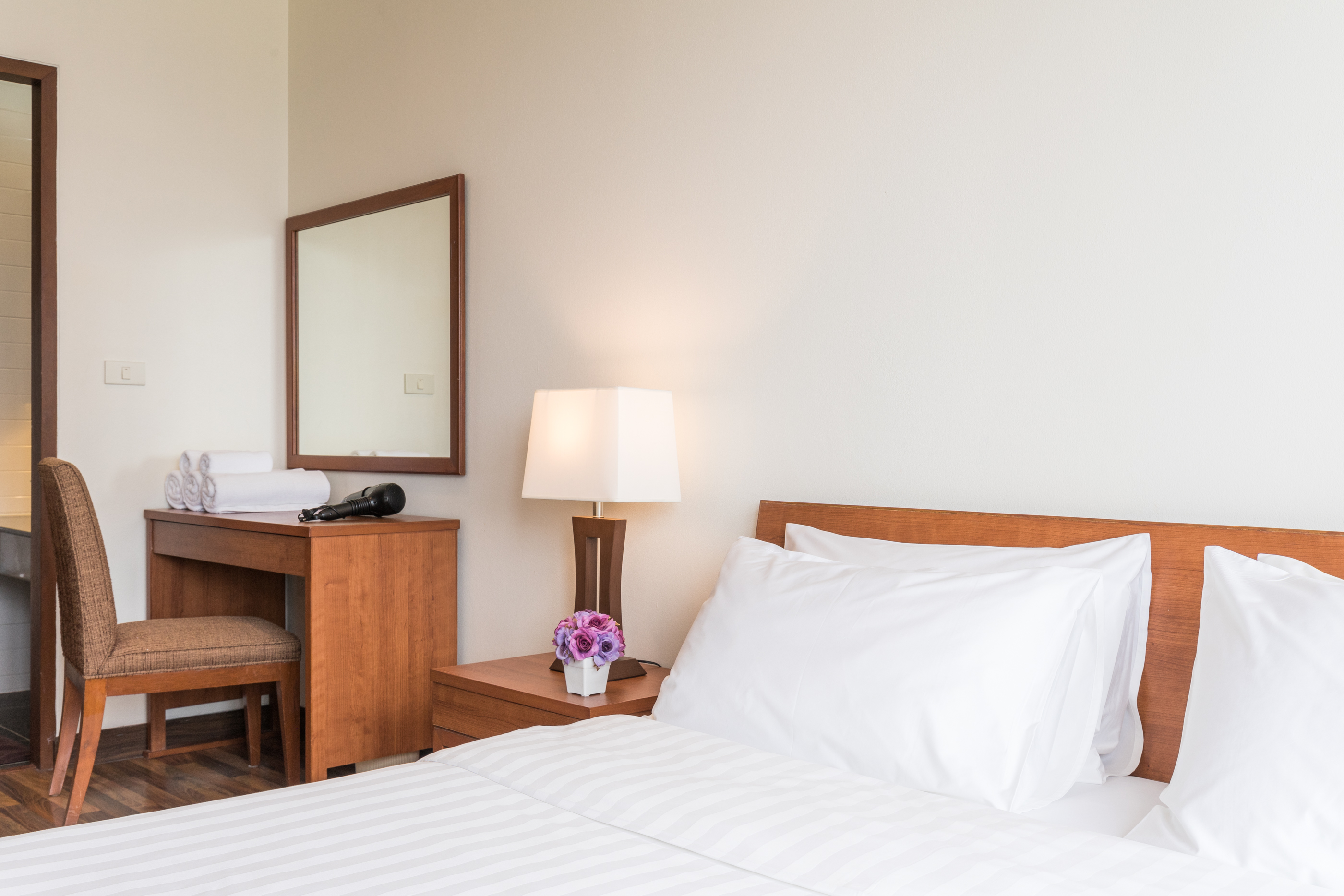 Family 2 bedroom apartment -5 minutes walk to BTS