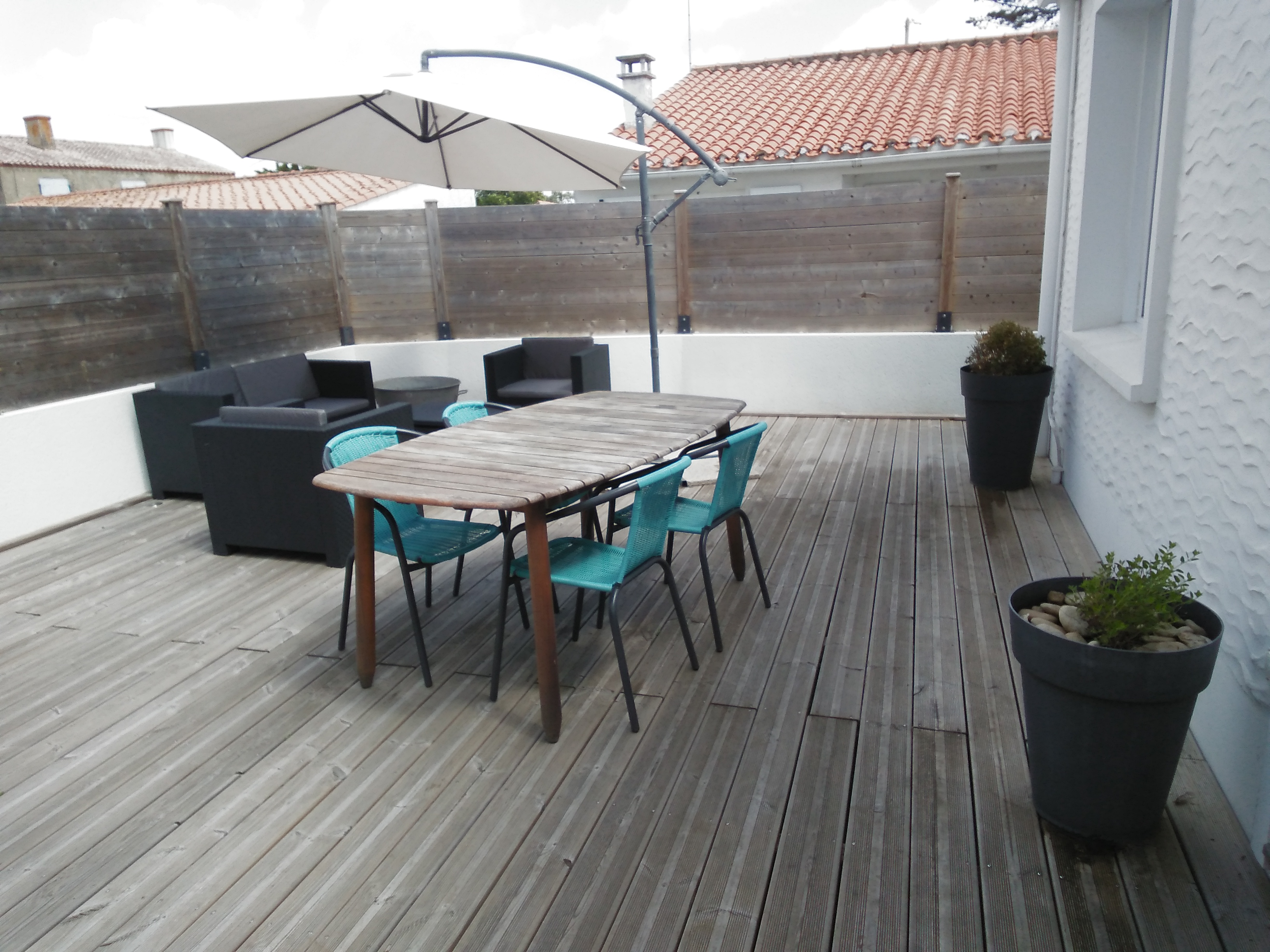 Renovated house  with gated terrace