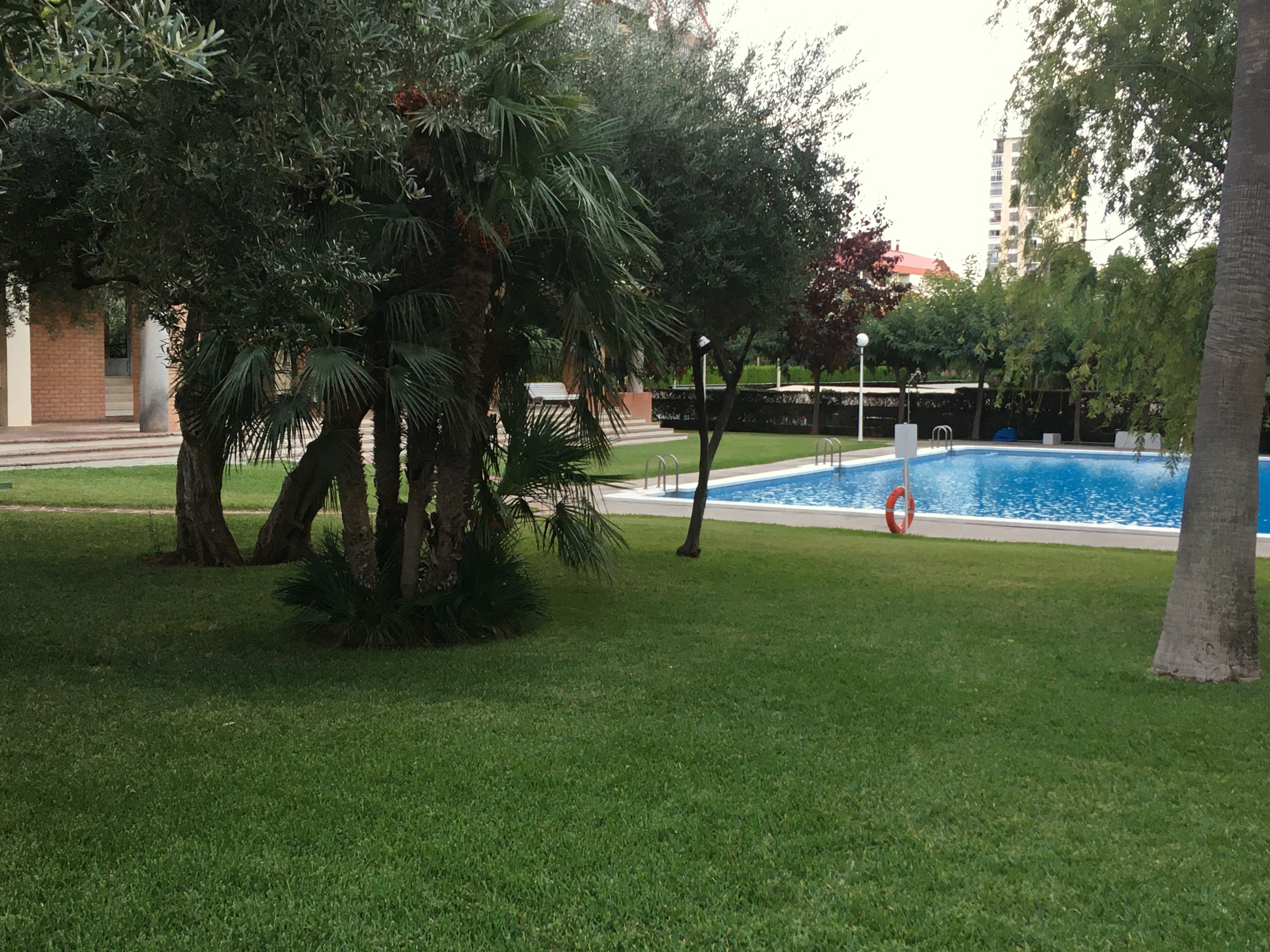 Apartment in urbanization with tennis and pool