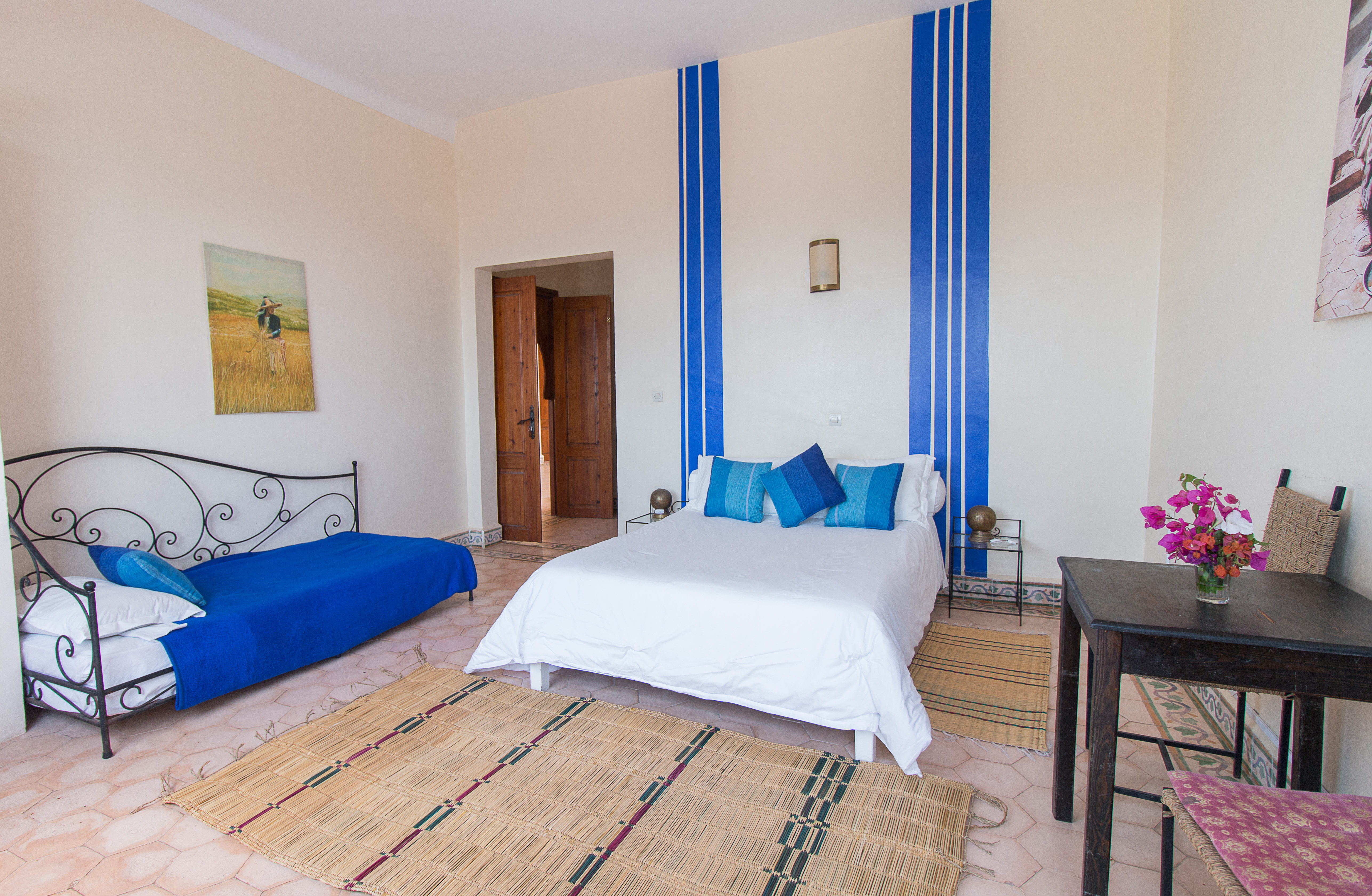 Bright room with blacony- Stunning seaview