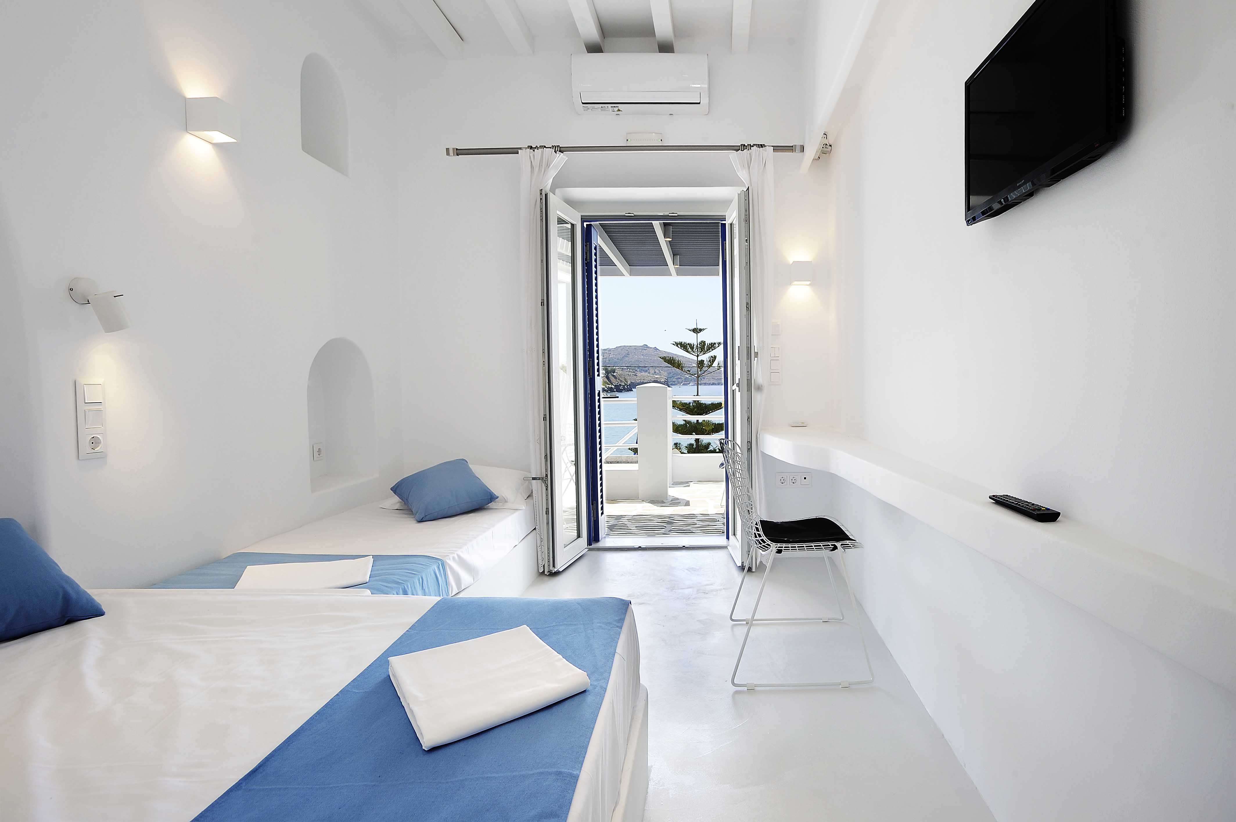 Beba's Studio 1 (of 5) - Batsi beach, Andros