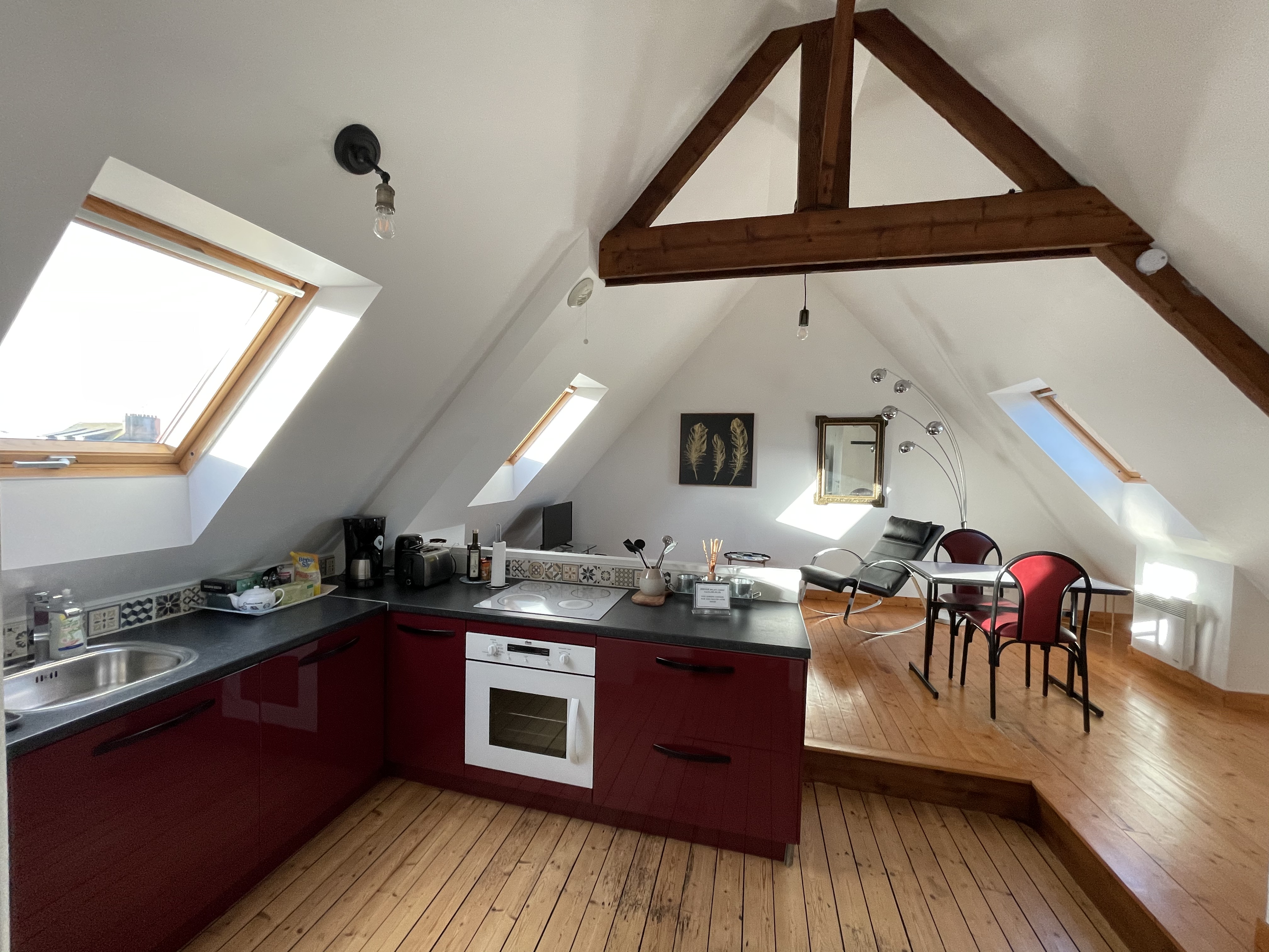 Beach 900m, Beautiful Rooftop Apartment,St Malo