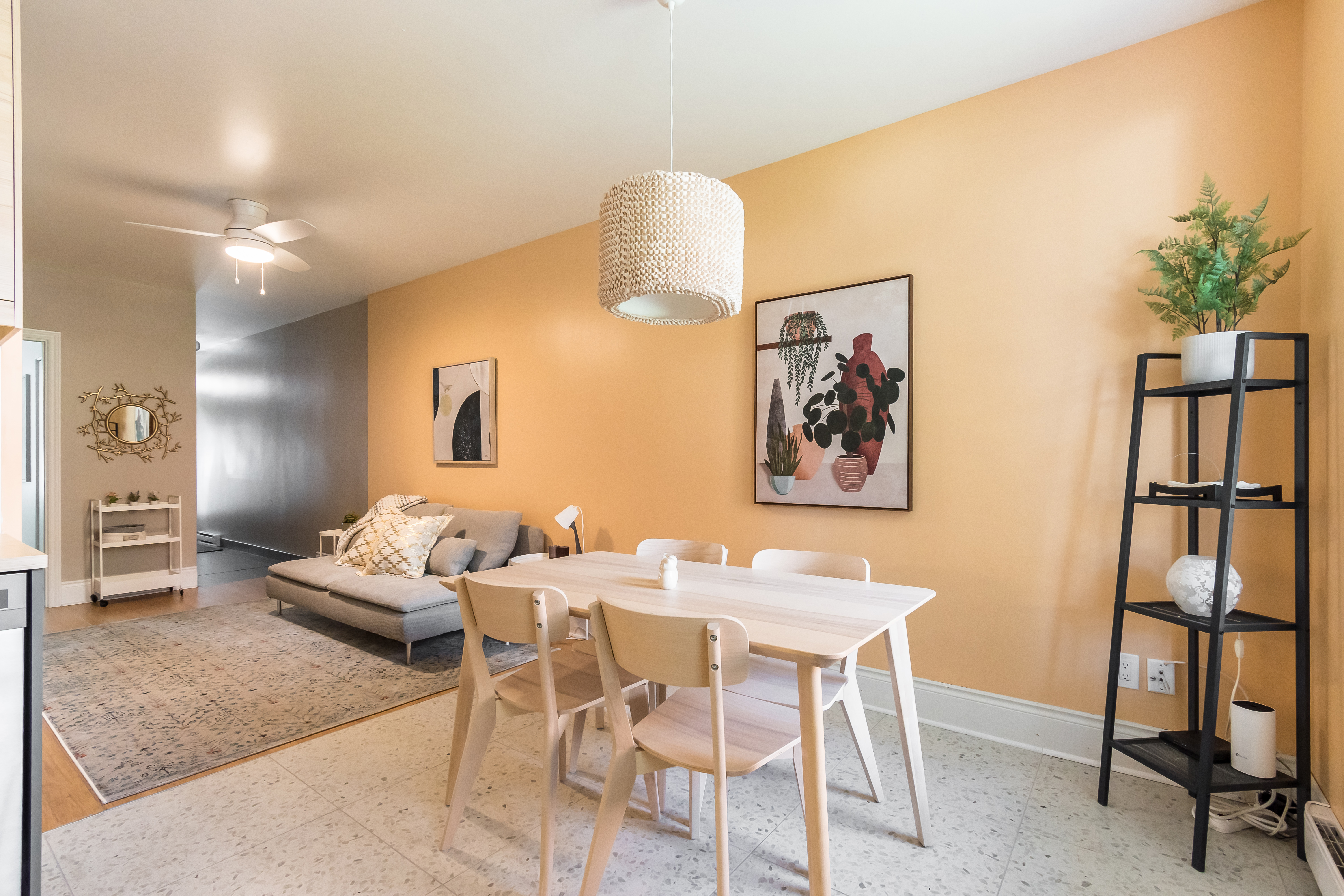 Charming Flat with Garden in Ville-Marie, Montreal