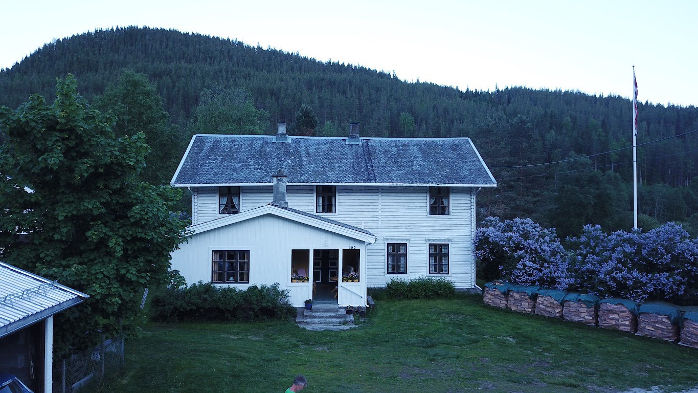 Charming farmhouse by the river, Gol, Hallingdal