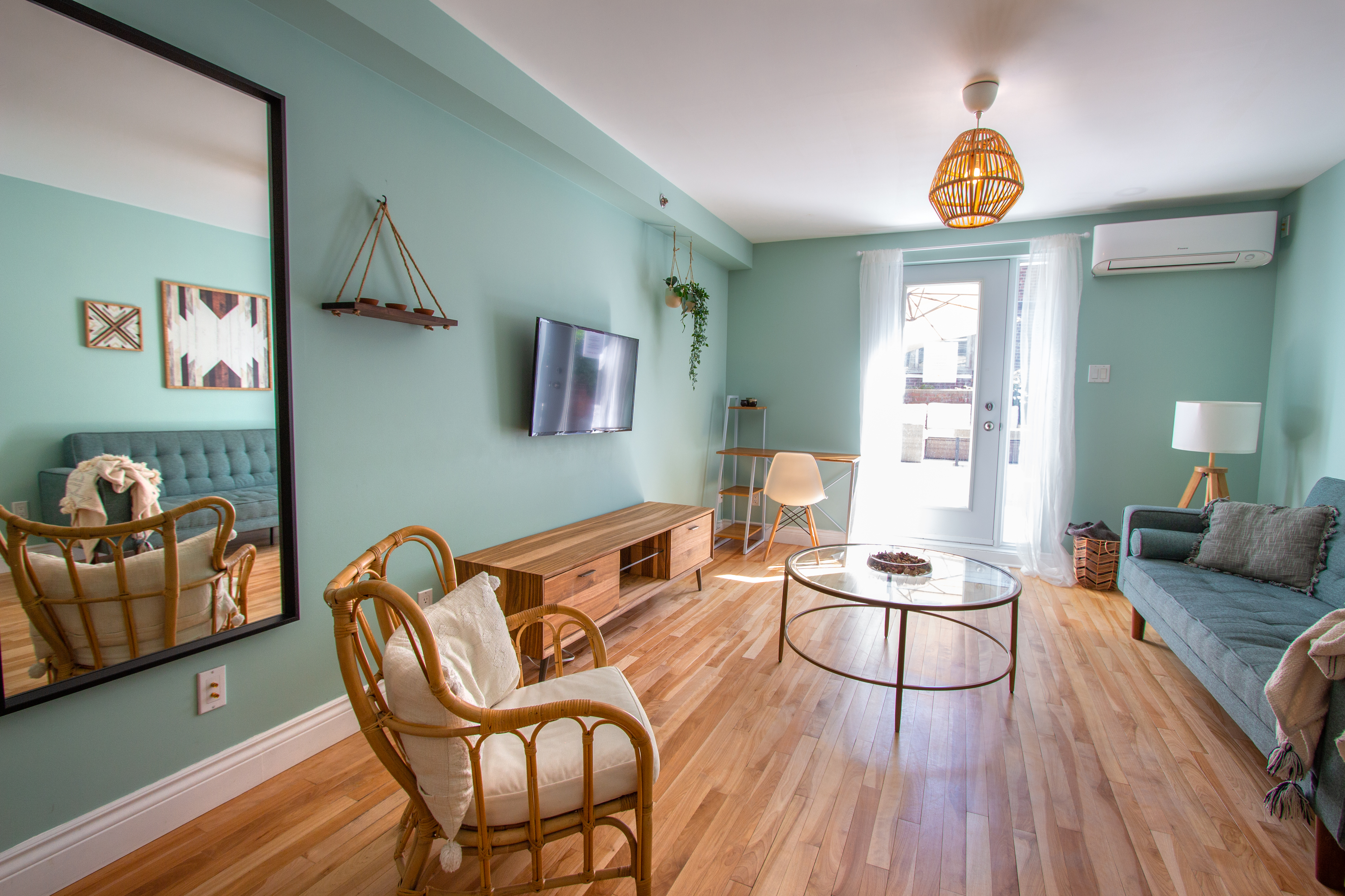 Bohemian/2Bds/Rooftop/Terraces/Plateau/St-Denis/AC