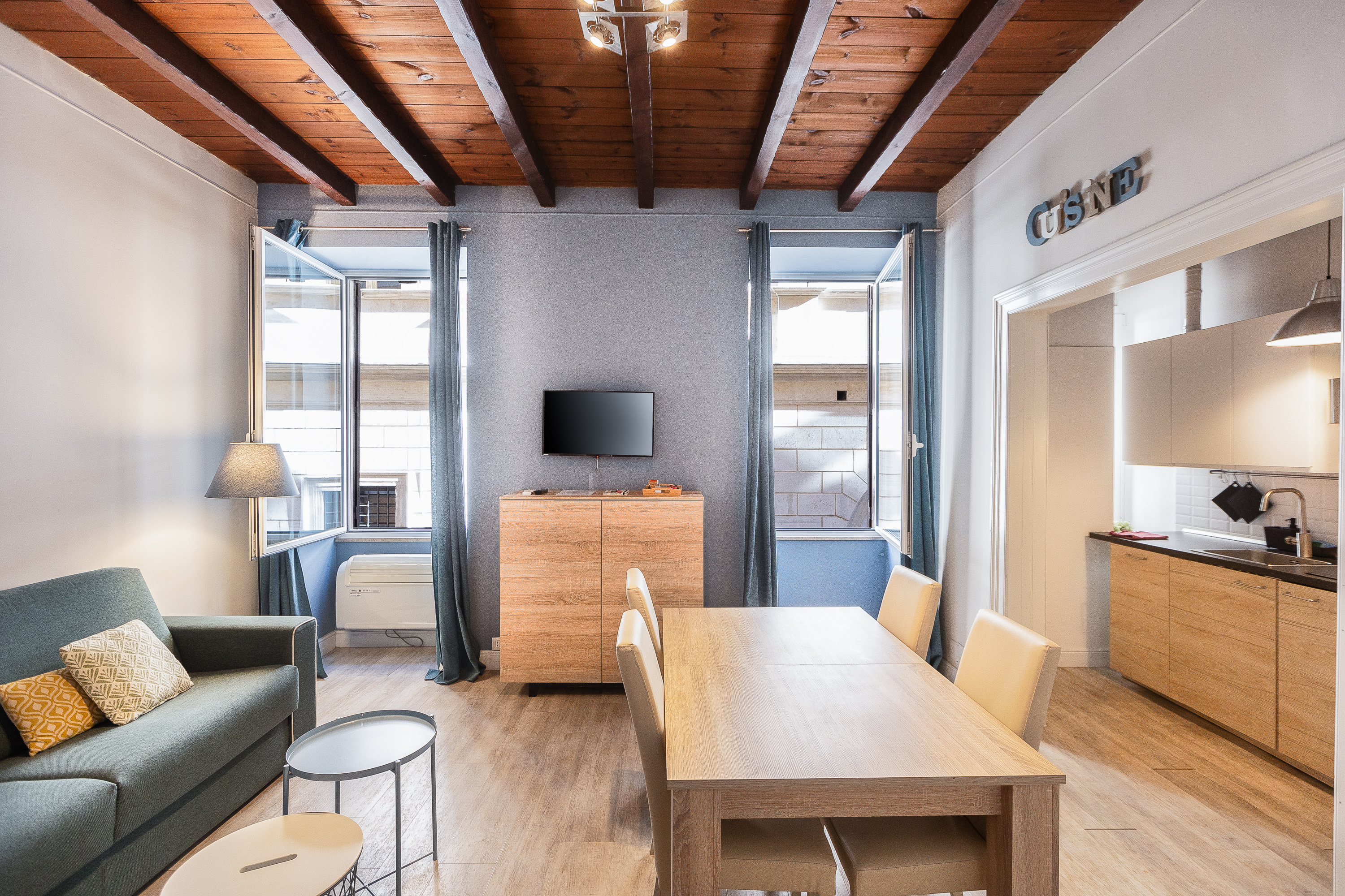 ★美品★AP STUDIO　L'Appartement BABA Vネック 安く 買うファッション - AP STUDIO（アパルトモンLAppartement BABA V