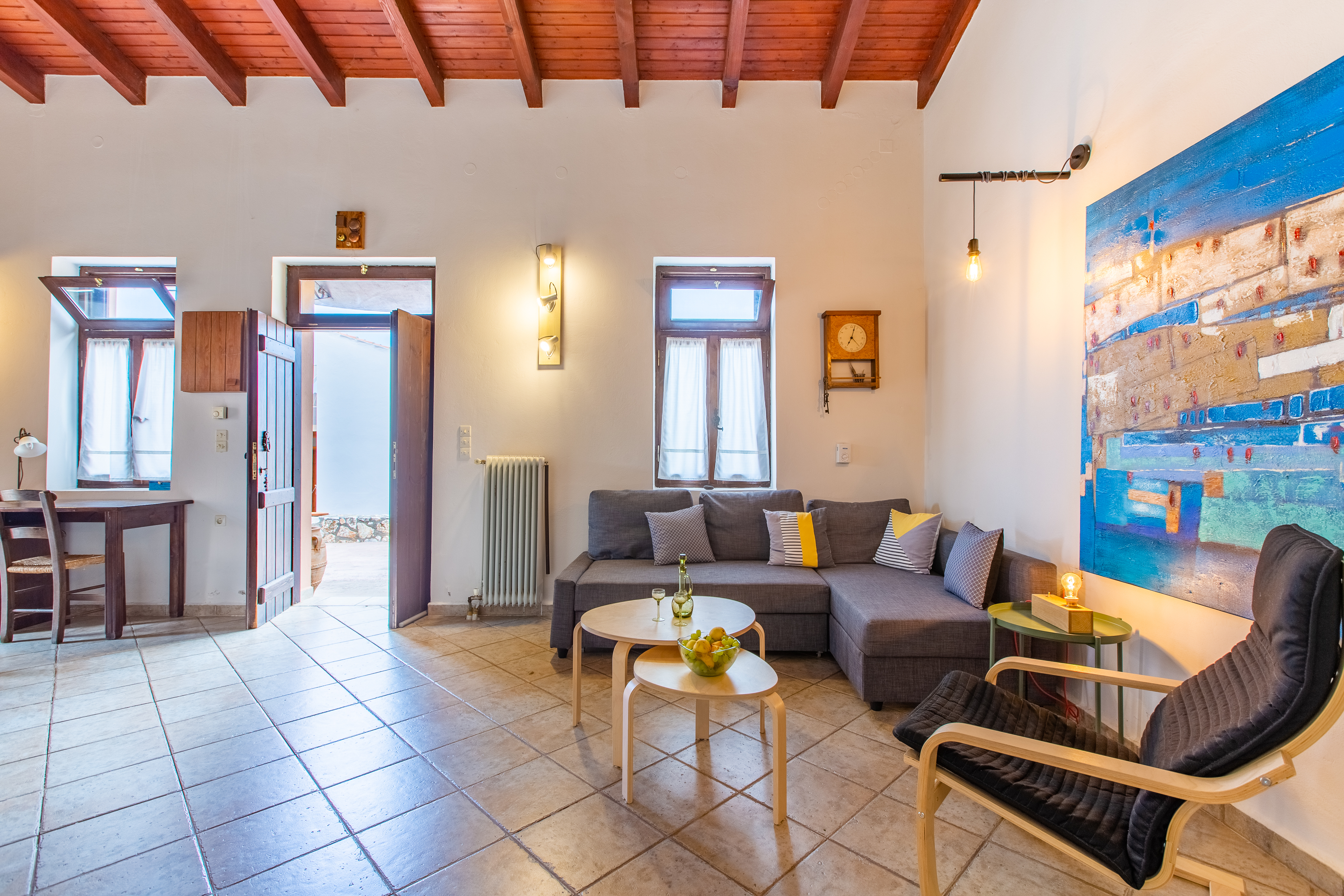 Elegant  cosy stone house 6 km from city center