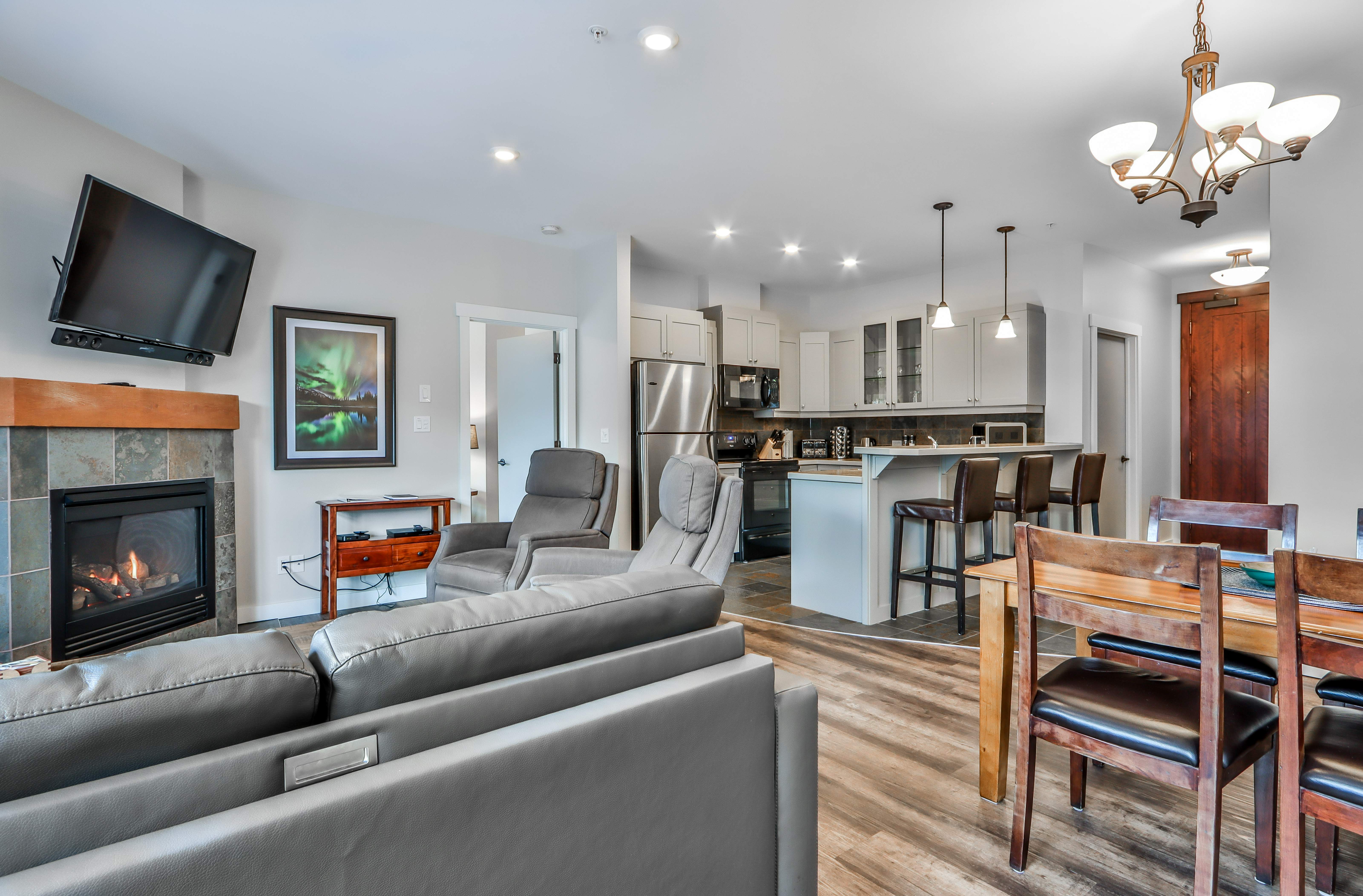 Magpie's Nest, Nest in the Rockies Apartments for Rent in Canmore