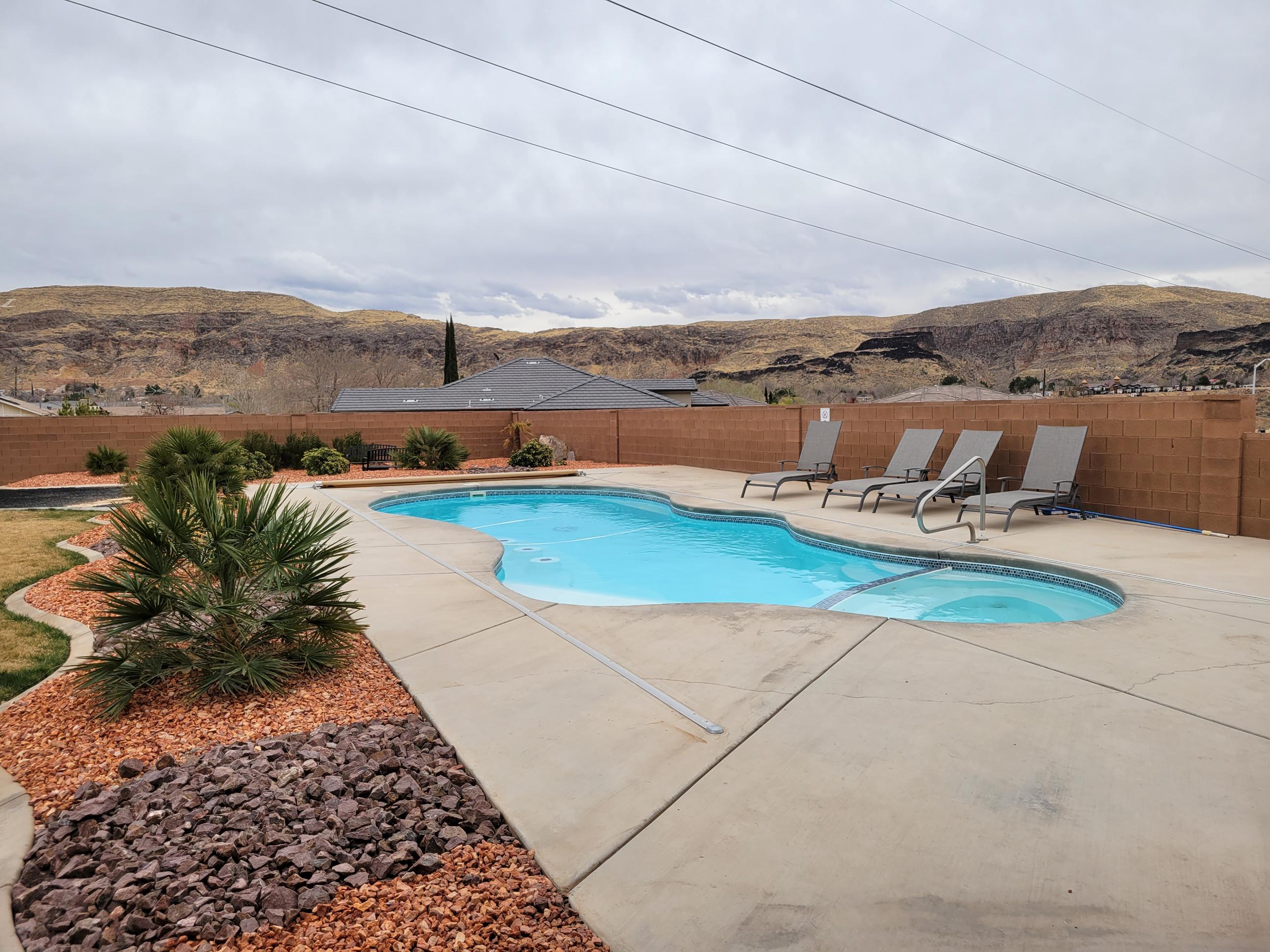 New Home near Zions-Pool, Gazebo, Fire Pit