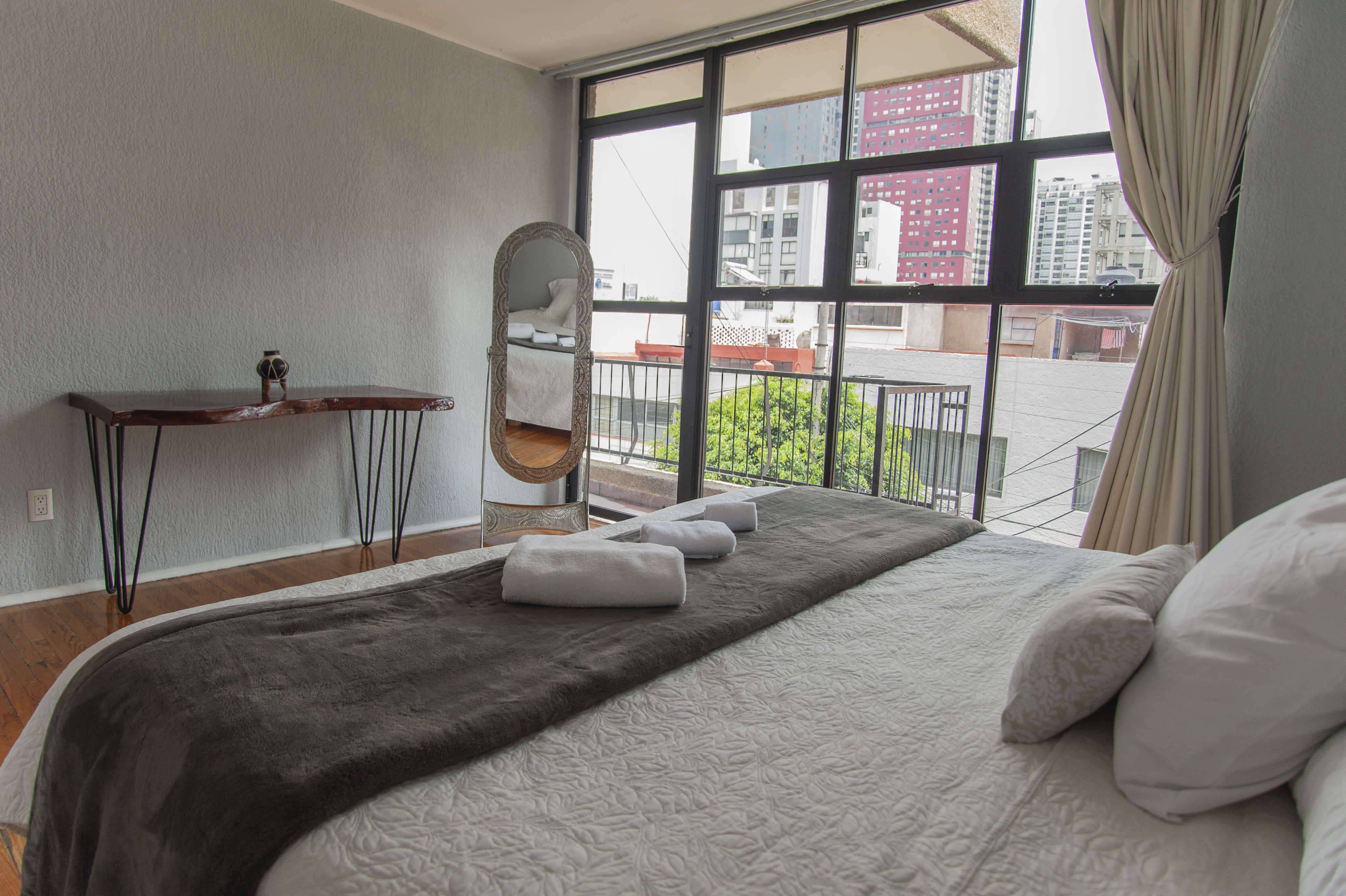American embassy area - private apartment