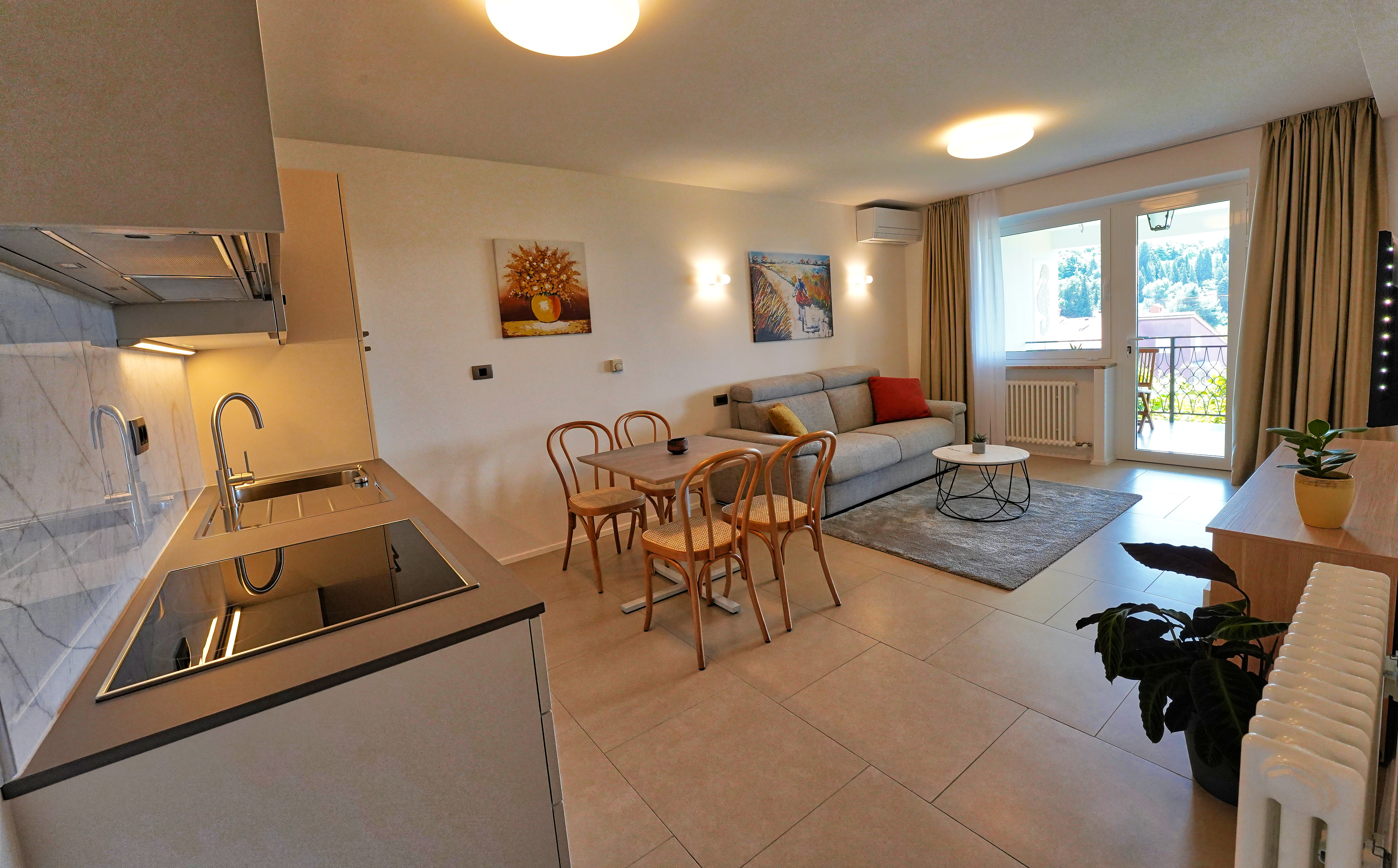 Apartment for 2 with a sea view in a quiet area