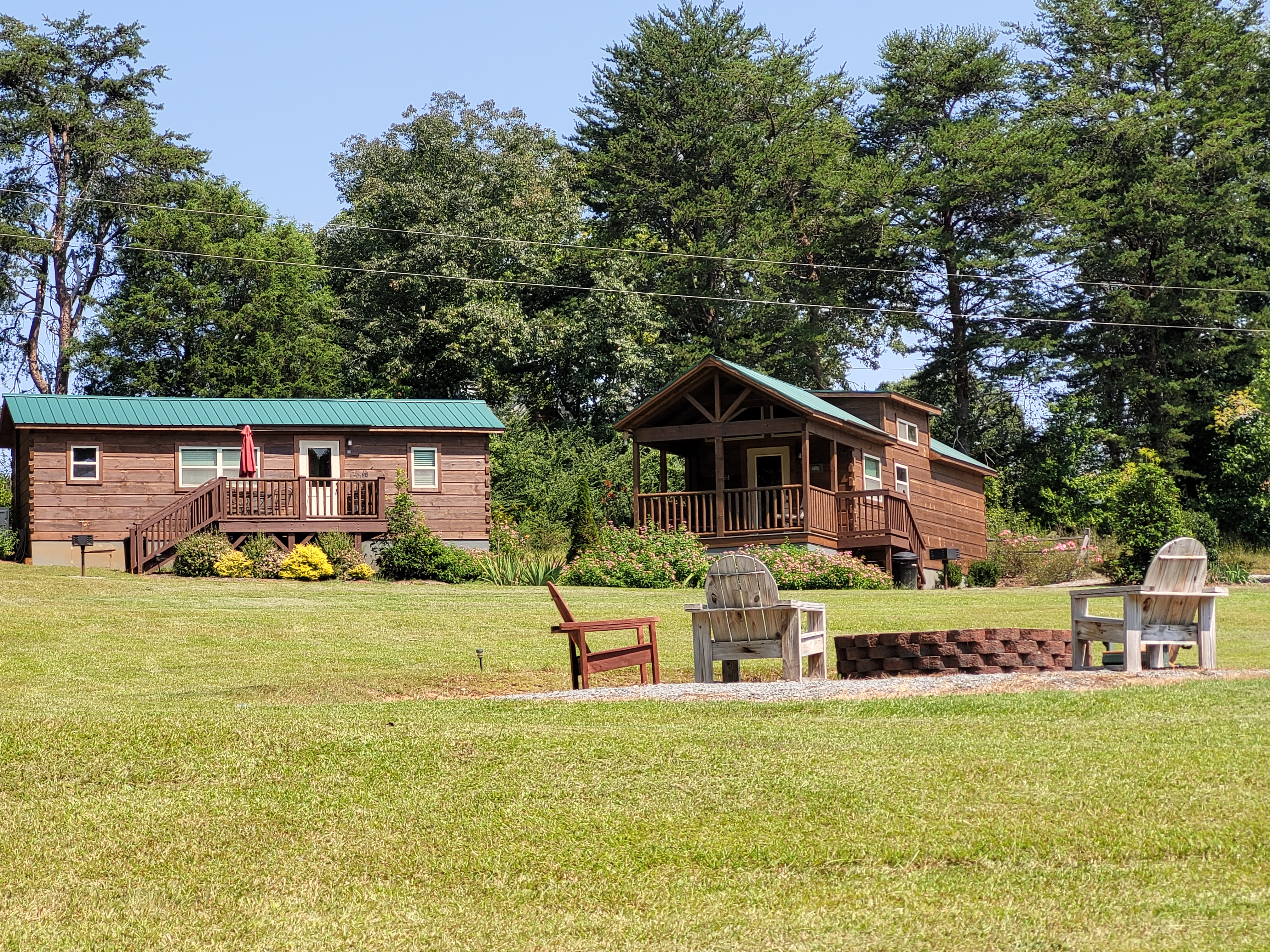 TINY CABIN RENTALS